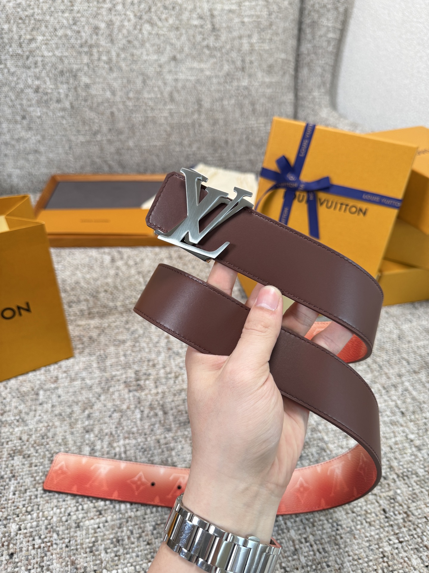 Louis Vuitton LV腰带粉色老花皮底系列 原厂五金 精致手工绘边 柔软舒适 宽4.0