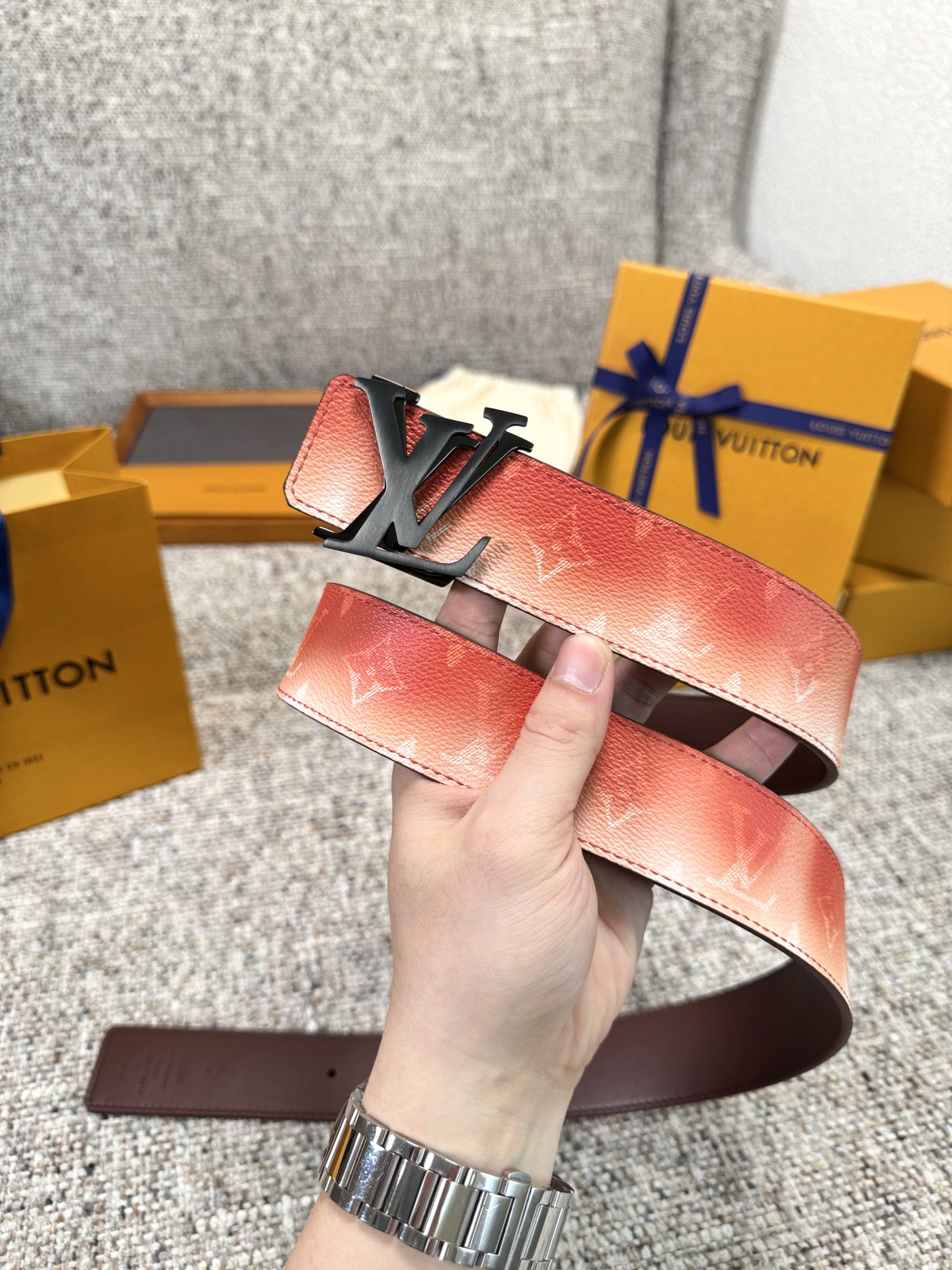 Louis Vuitton LV腰带 粉色老花皮底系列 原厂五金 精致手工绘边 柔软舒适 宽4.0