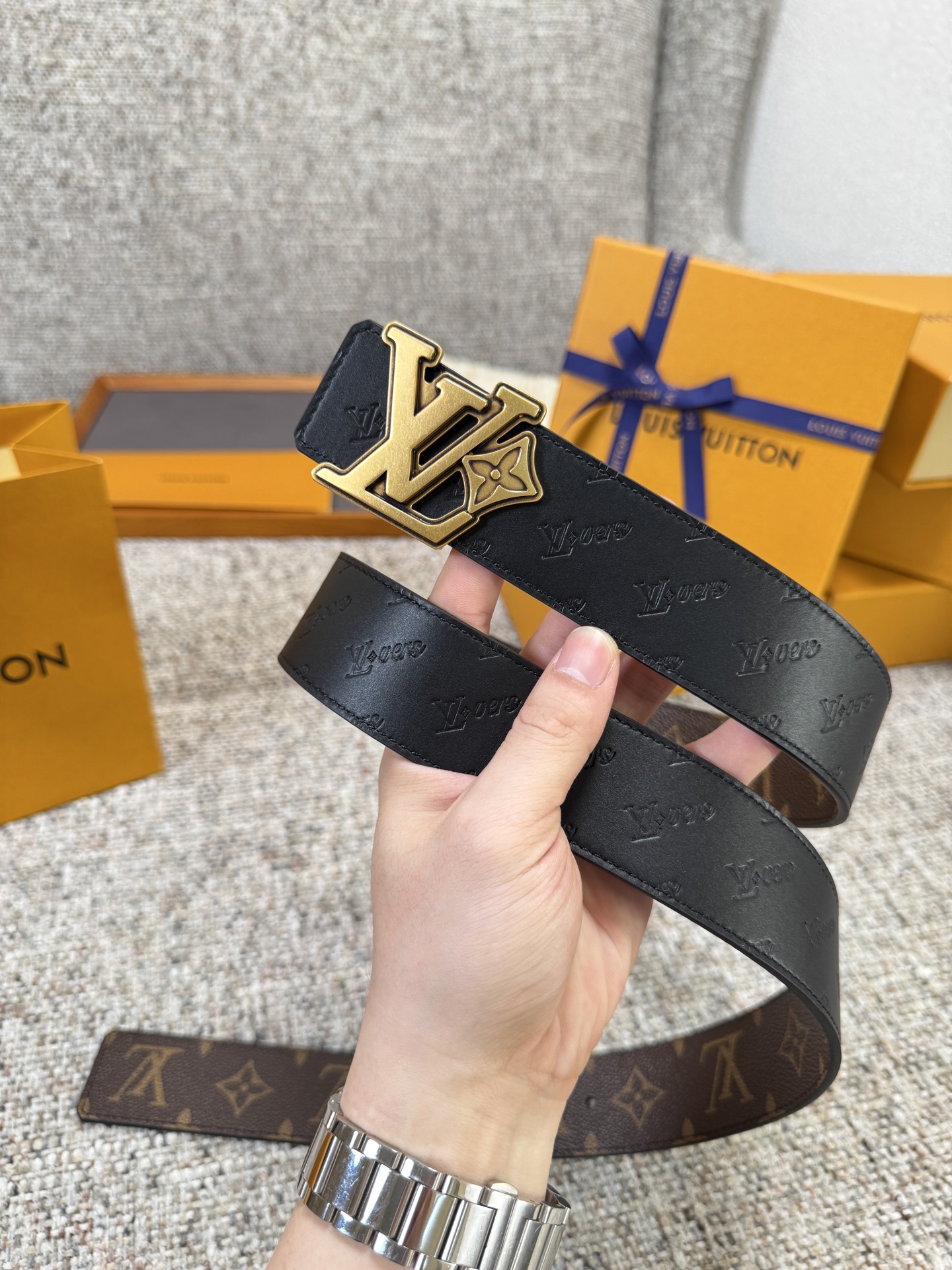 Louis Vuitton LV腰带 flower皮底系列 原厂五金 精致手工绘边 柔软舒适 宽4.0