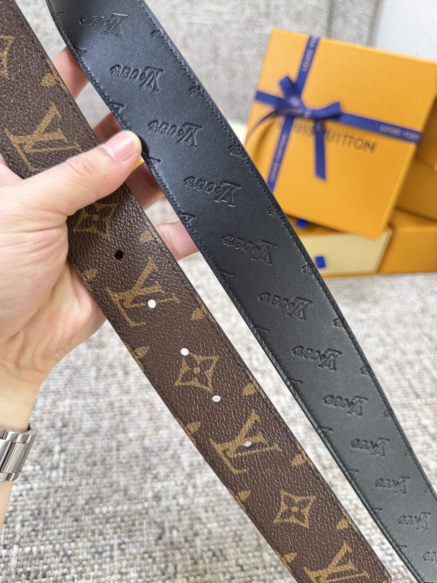 Louis Vuitton LV腰带 flower皮底系列 原厂五金 精致手工绘边 柔软舒适 宽4.0