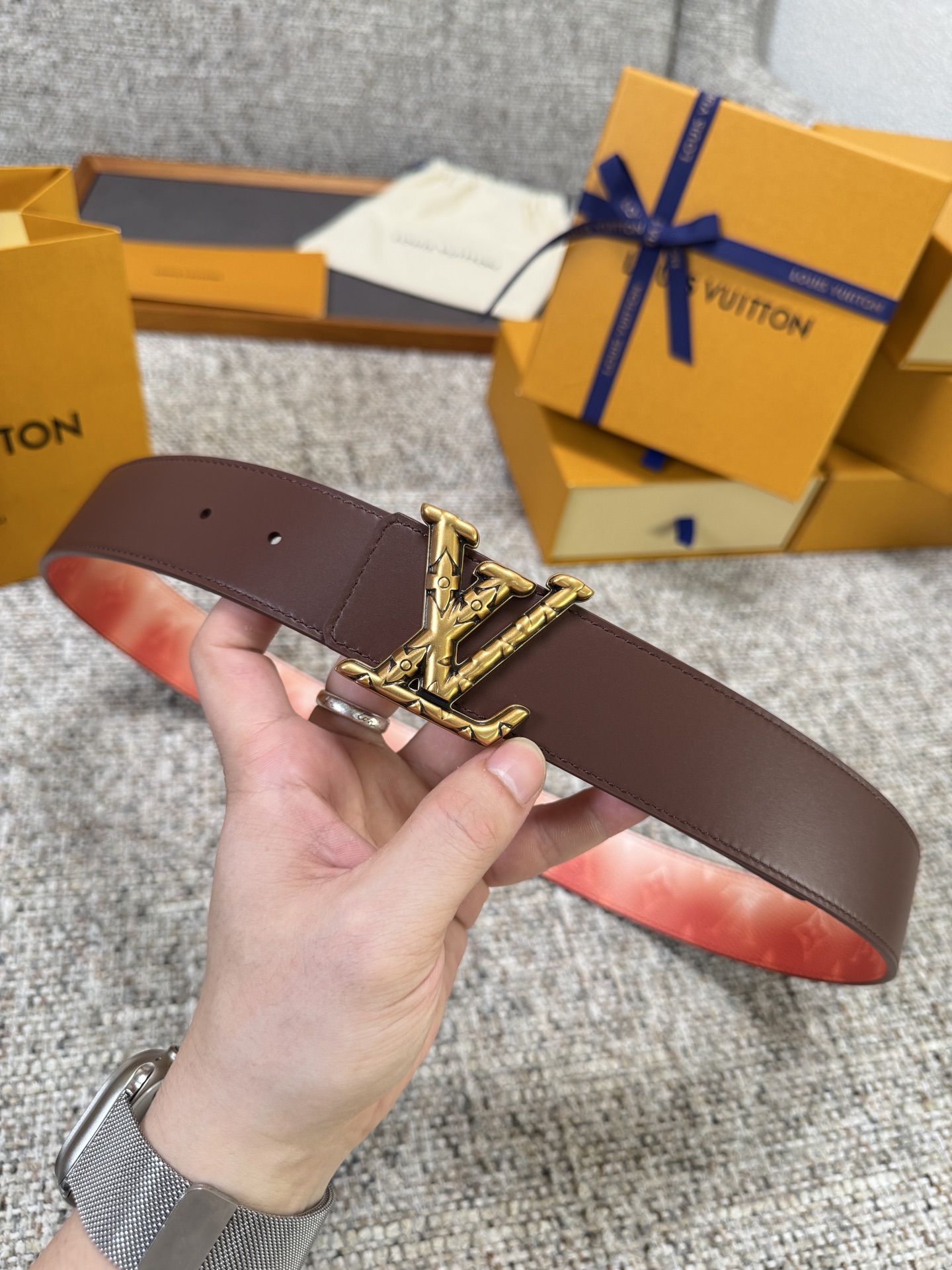 Louis Vuitton LV腰带 Pvc皮底系列 原厂五金 精致手工绘边 柔软舒适 宽4.0