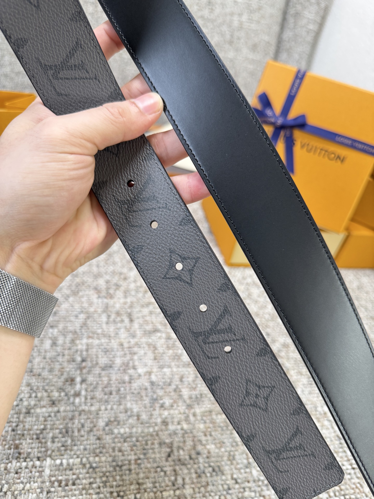 Louis Vuitton LV腰带 PVC皮底系列 原厂五金 精致手工绘边 柔软舒适 宽4.0