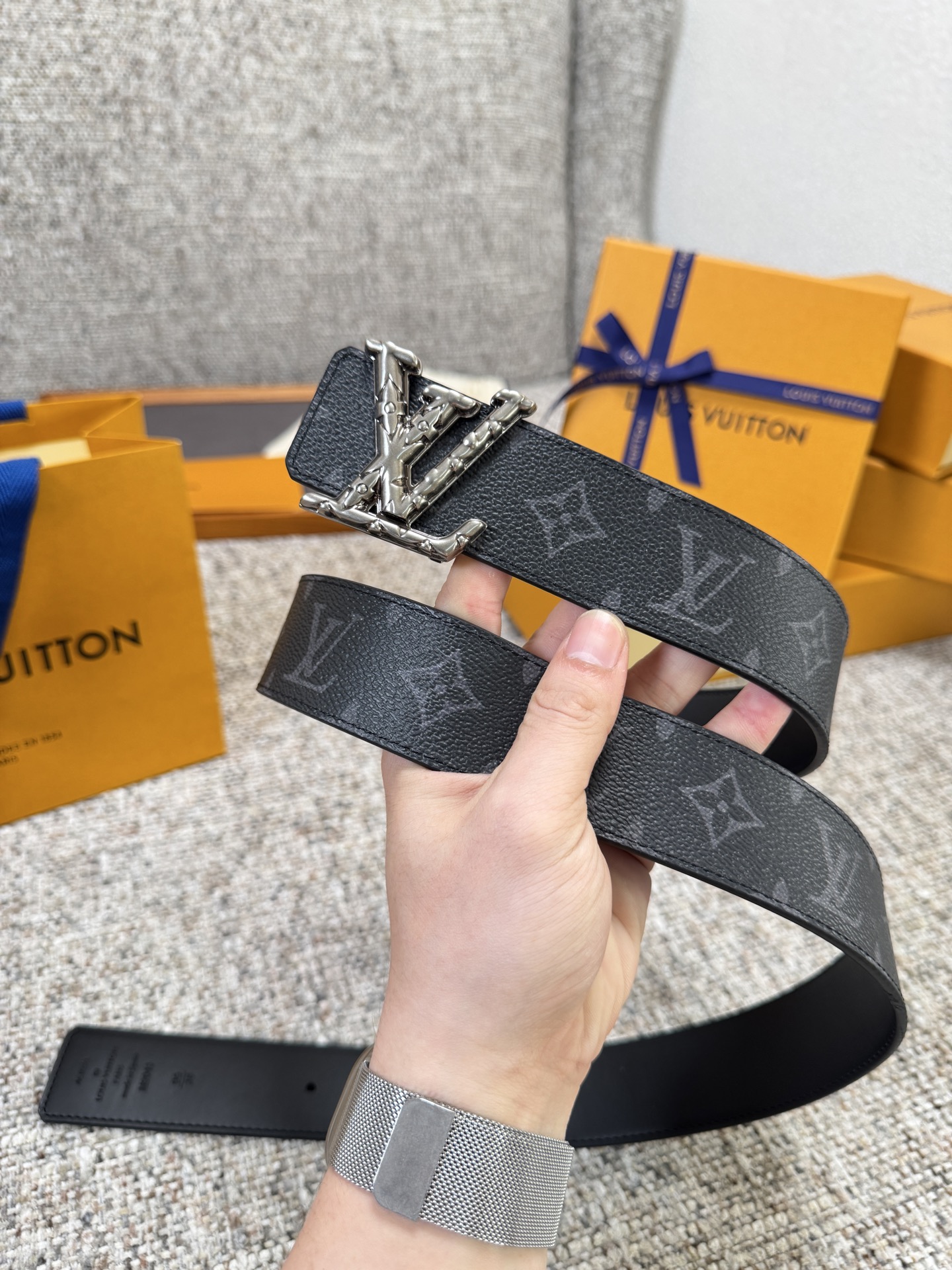 Louis Vuitton LV腰带 PVC皮底系列 原厂五金 精致手工绘边 柔软舒适 宽4.0