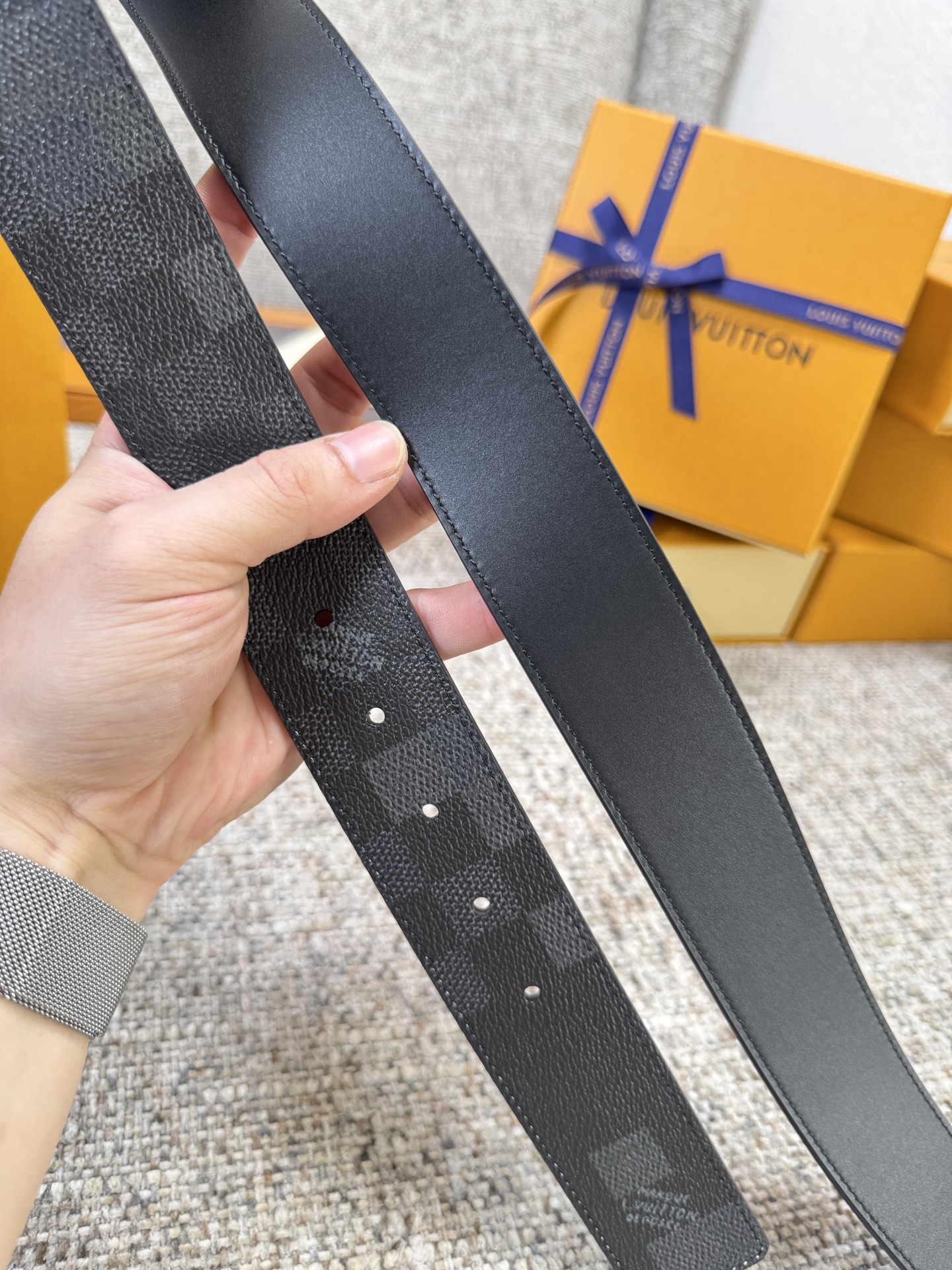 Louis Vuitton LV腰带 PVC皮底系列 原厂五金 精致手工绘边 柔软舒适 宽4.0