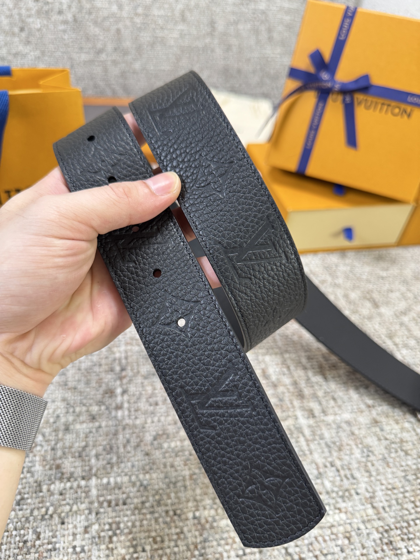 Louis Vuitton LV腰带 Dimension皮底系列 原厂五金 精致手工绘边 柔软舒适 宽4