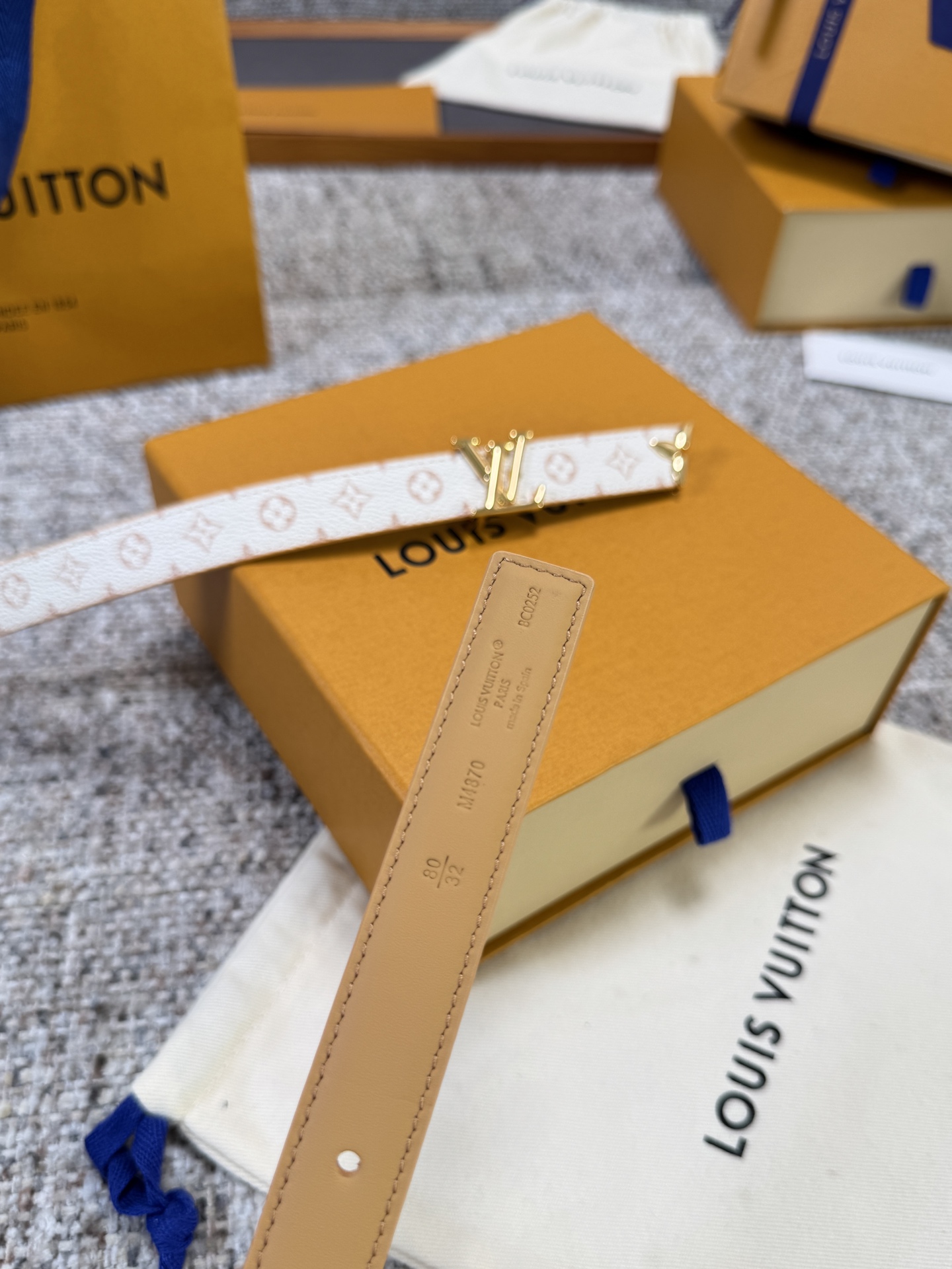 Louis Vuitton LV腰带 老花皮底两件套系列 原厂五金 精致手工绘边 柔软舒适 宽2.0