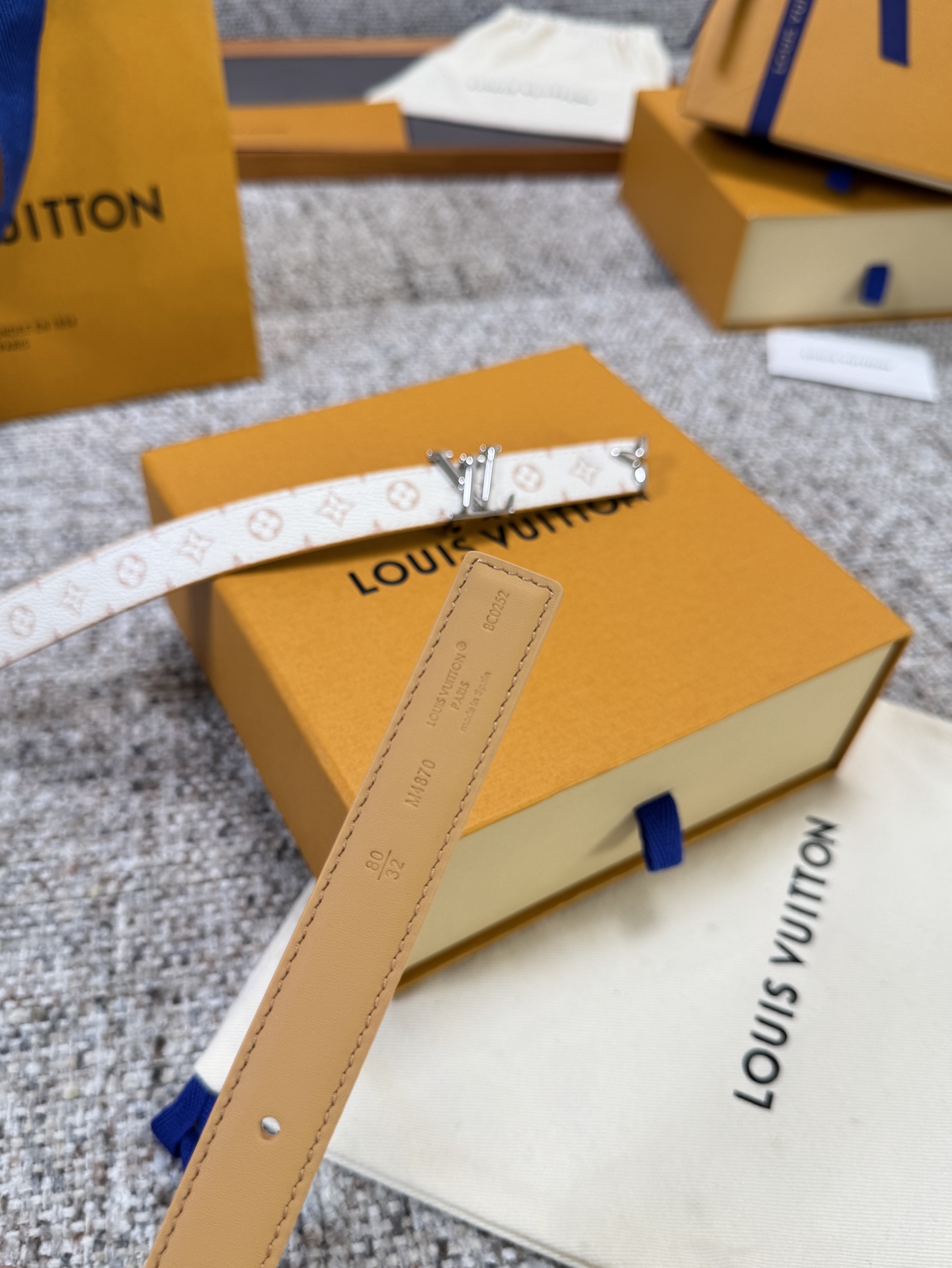 Louis Vuitton LV腰带 老花皮底两件套系列 原厂五金 精致手工绘边 柔软舒适 宽2.0