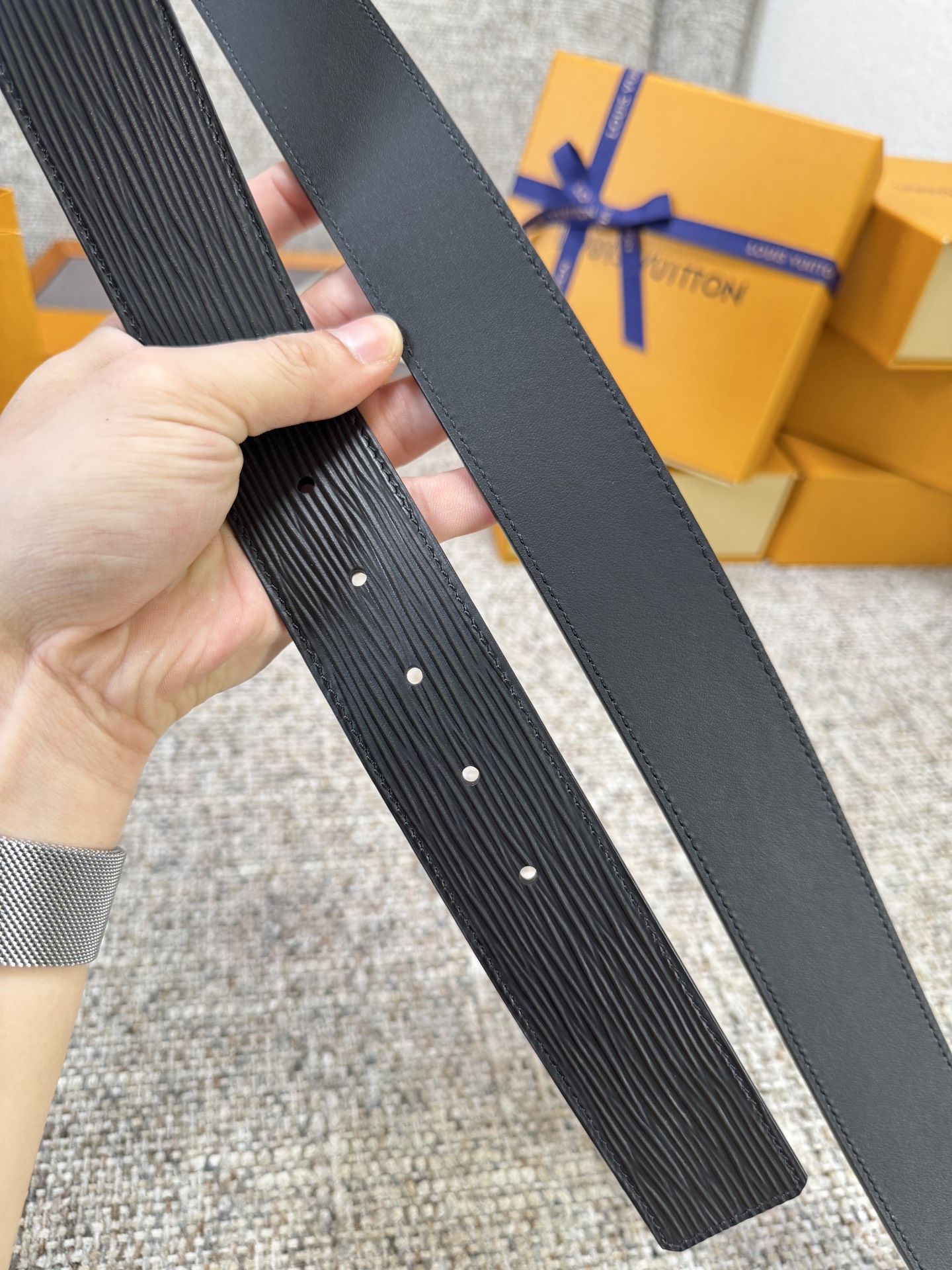 Louis Vuitton LV腰帶 水波紋系列 原廠五金 精緻手工繪邊 柔軟舒適 寬4.0