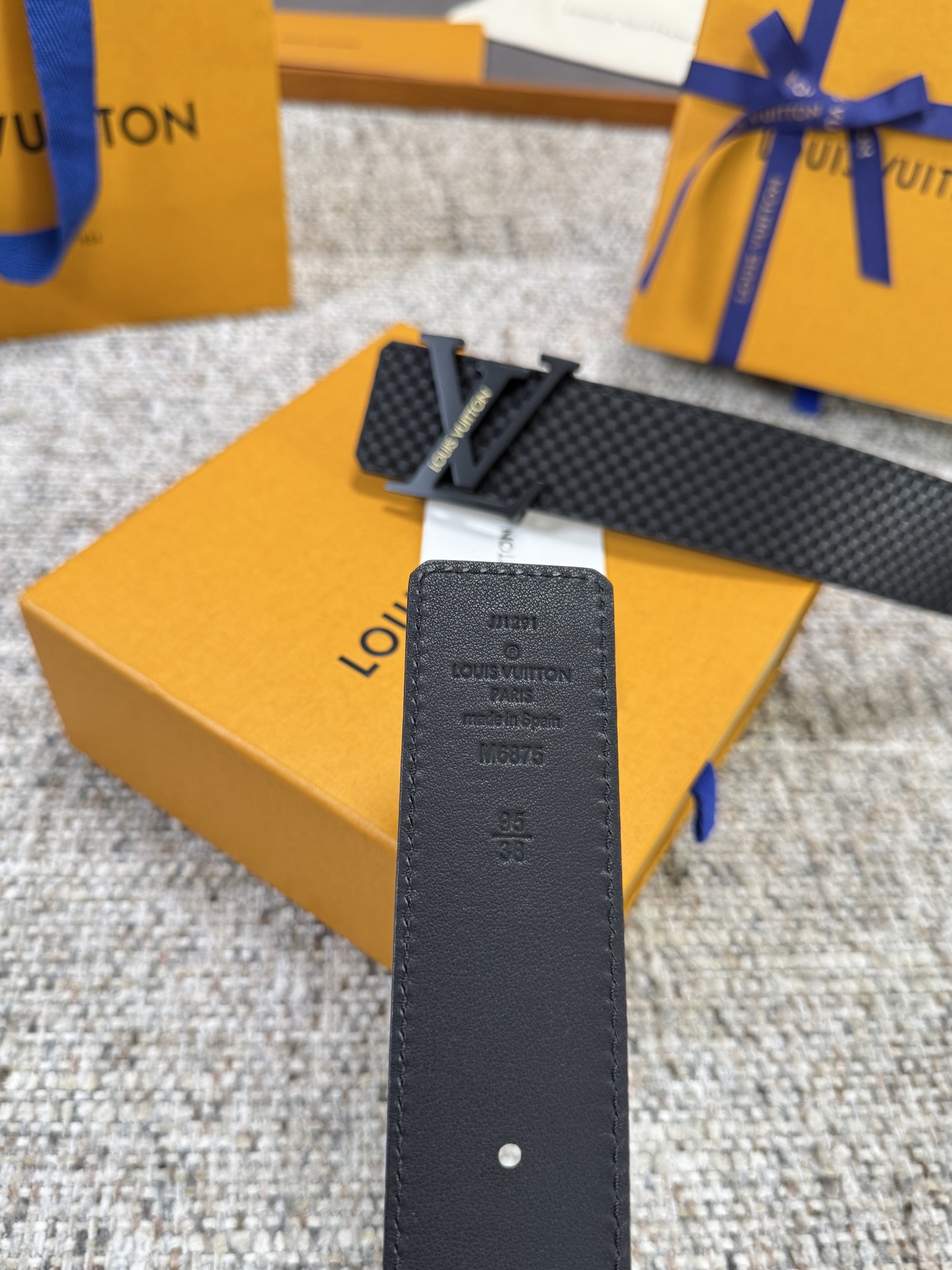 Louis Vuitton LV腰带 米格压花系列 原厂五金 精致手工绘边 柔软舒适 宽4.0