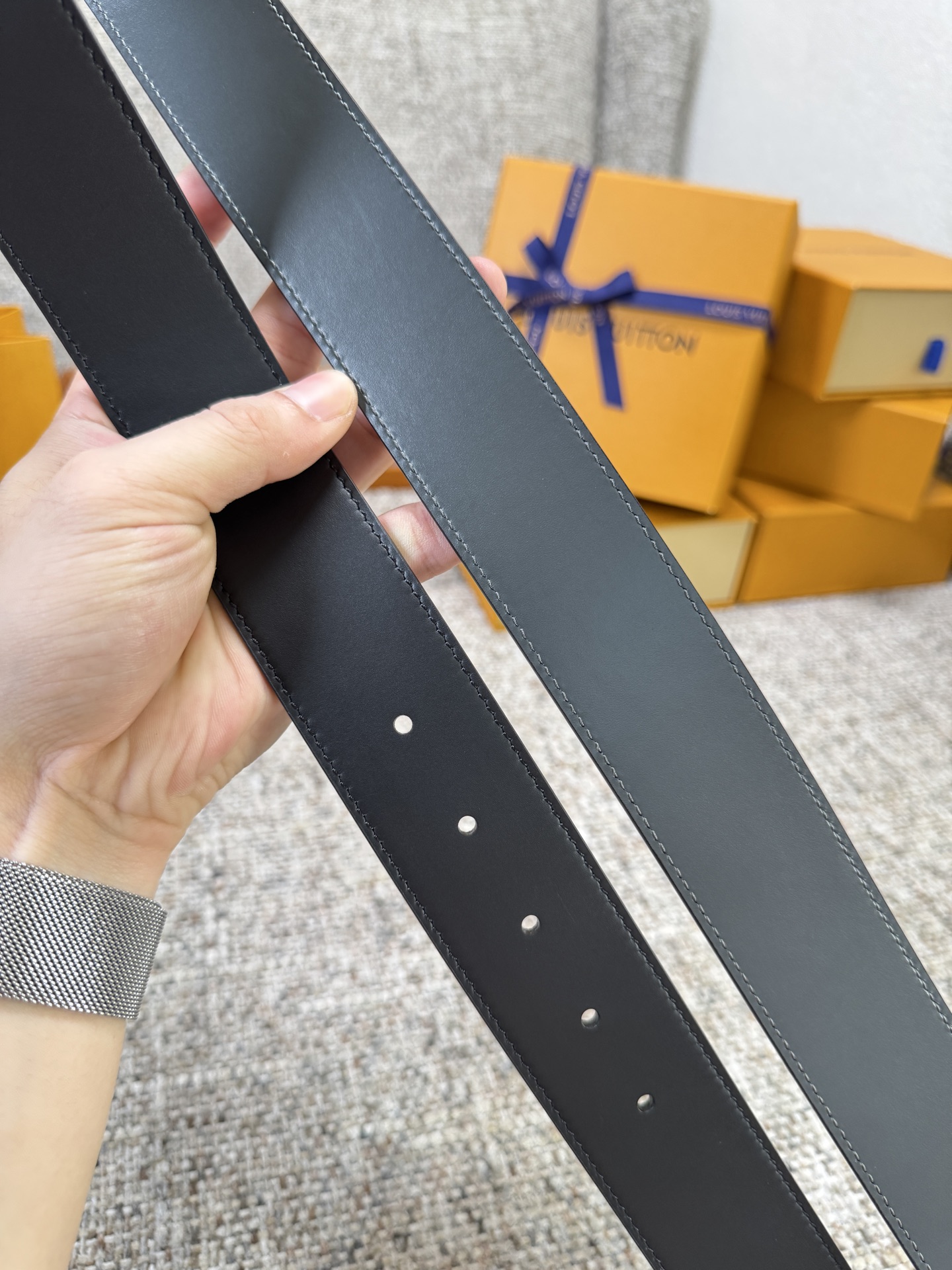 Louis Vuitton LV腰带 双面平纹系列 原厂五金 精致手工绘边 柔软舒适 宽4.0