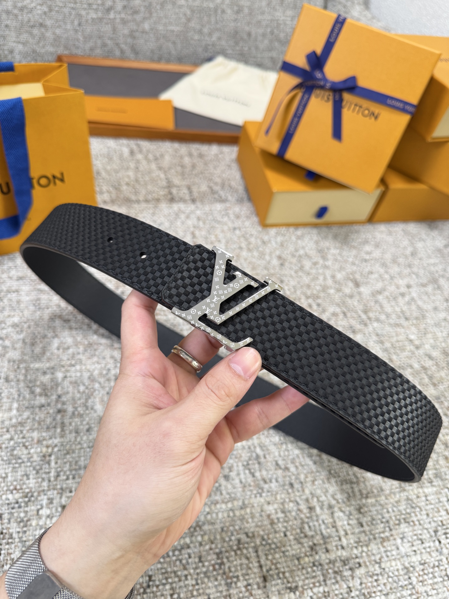 Louis Vuitton LV腰带 米格系列 原厂五金 精致手工绘边 柔软舒适 宽4.0