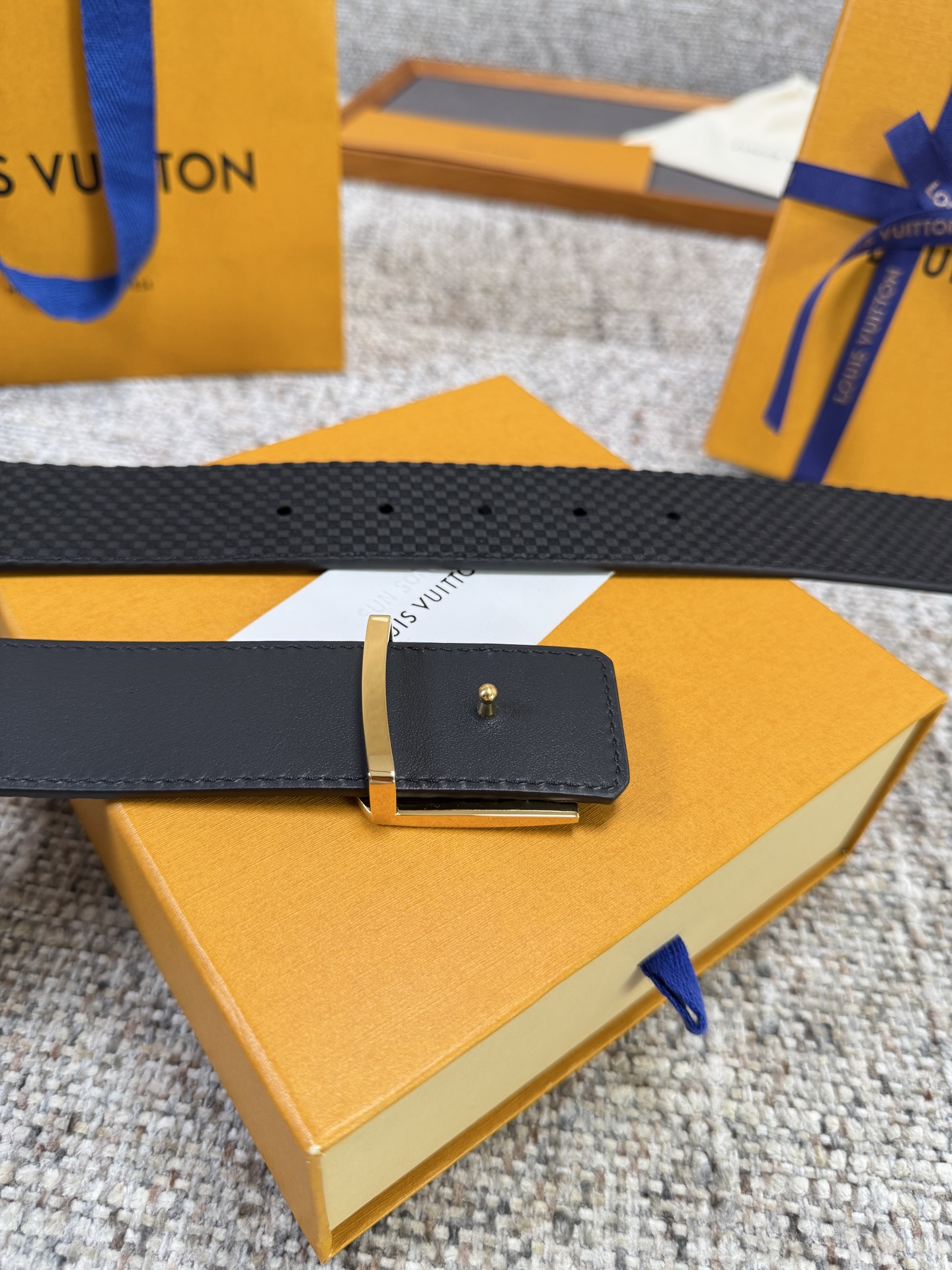Louis Vuitton LV腰带 米格系列 原厂五金 精致手工绘边 柔软舒适 宽4.0