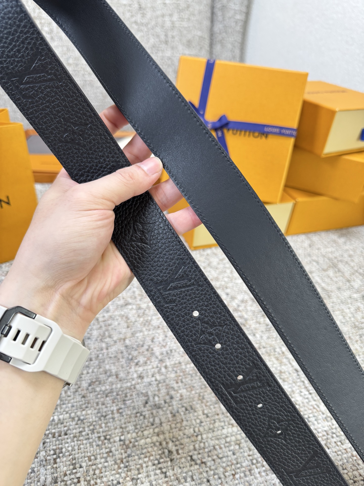Louis Vuitton LV腰带 Dimension皮底系列 原厂五金 精致手工绘边 柔软舒适 宽4.0