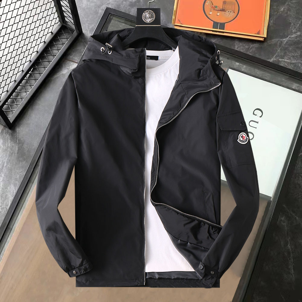 NO:907623,New Autumn Hot Style, Meng Mouth 2026 New Autumn Men's Jacket, Original Order, Three Standards Complete High-End Version!  Custom-made fabrics at the counter are highly breathable and comfortable, with impeccable details and brand element design concepts, reflecting high quality. It feels delicate and soft!  It presents a casual cut and the upper body shape is awesome!  Size M～XXXL,,Moncler,jackets & coats,jackets & coats,19860909新秋爆款, 蒙口 2026开秋新款男士夹克外套,原单三标齐全高端版本！专柜定制面料 透气舒适度高,细节无可挑剔,品牌元素设计理念,体现高品质.手感细腻柔软！呈现休闲裁剪,上身版型超赞！码数M～XXXL,,Moncler,jackets & coats,jackets & coats,,Men's clothing