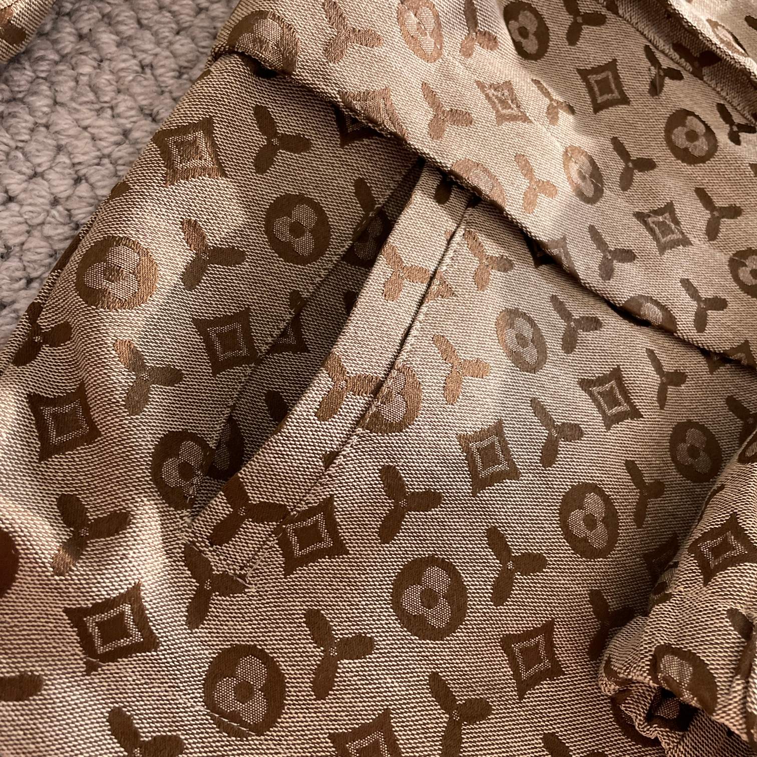 Louis Vuitton LV （高端品质）2026早春新品 休闲连帽夹克外套 进口 科技面料 上身舒适透气