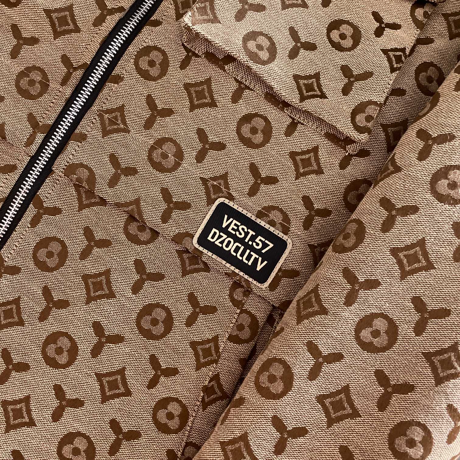 Louis Vuitton LV （高端品质）2026早春新品 休闲连帽夹克外套 进口 科技面料 上身舒适透气