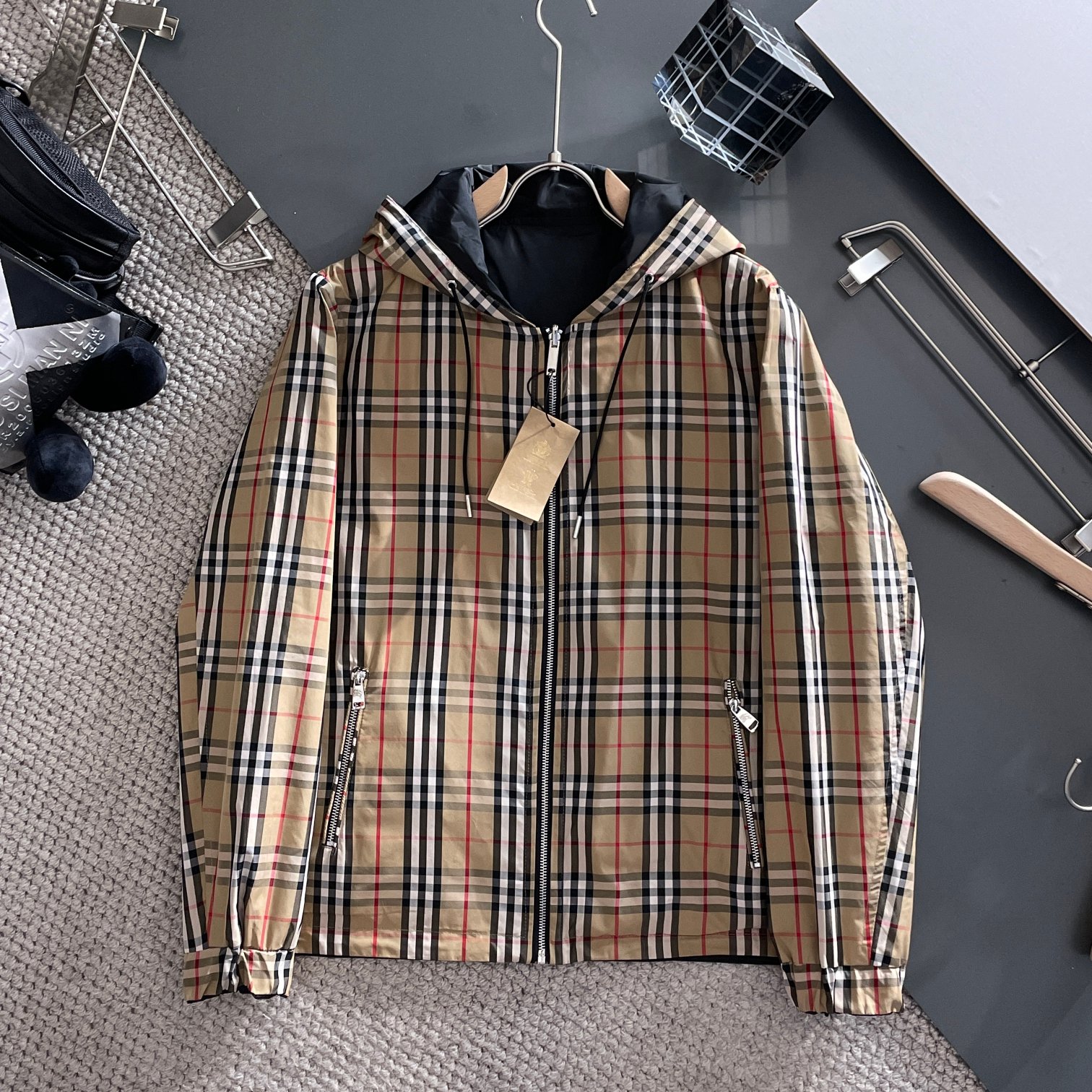 Burberry 巴宝莉 提前发售 2026ss开春新款男士夹克外套 三标齐全高端版本 带隐藏帽