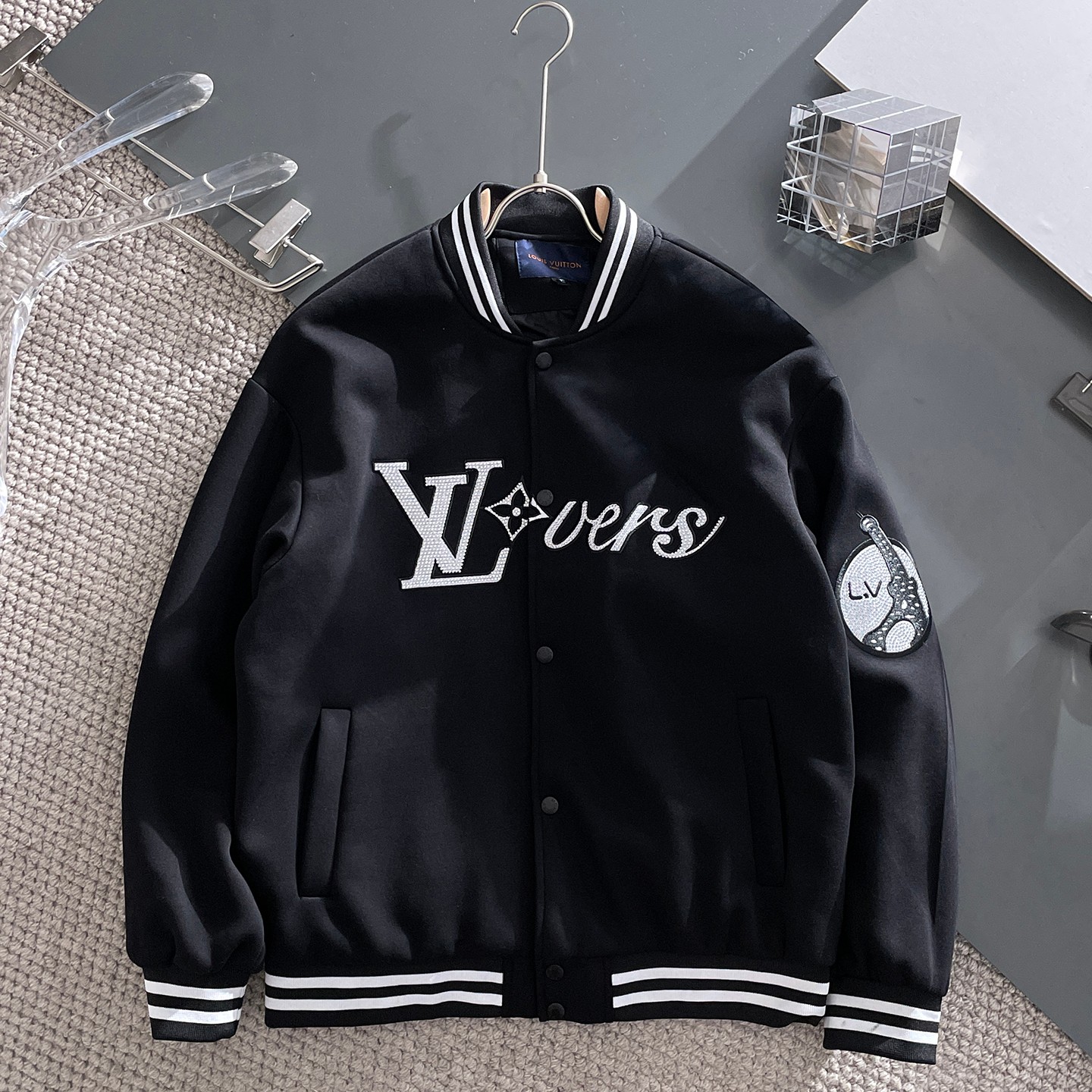 Louis Vuitton LV 提前发售 2026ss开春新款男士夹克外套 三标齐全高端版本 带隐藏帽