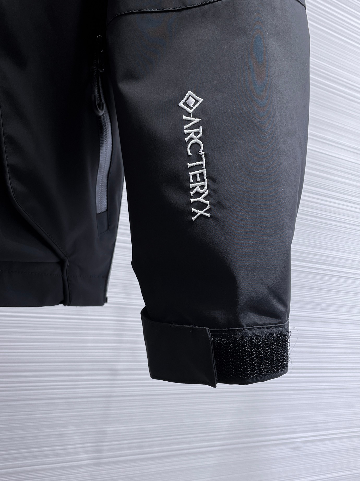 Arc'teryx 2025SS Men's Jacket: Breathable, Comfortable, and High-Quality 10 a1709719368144 8352