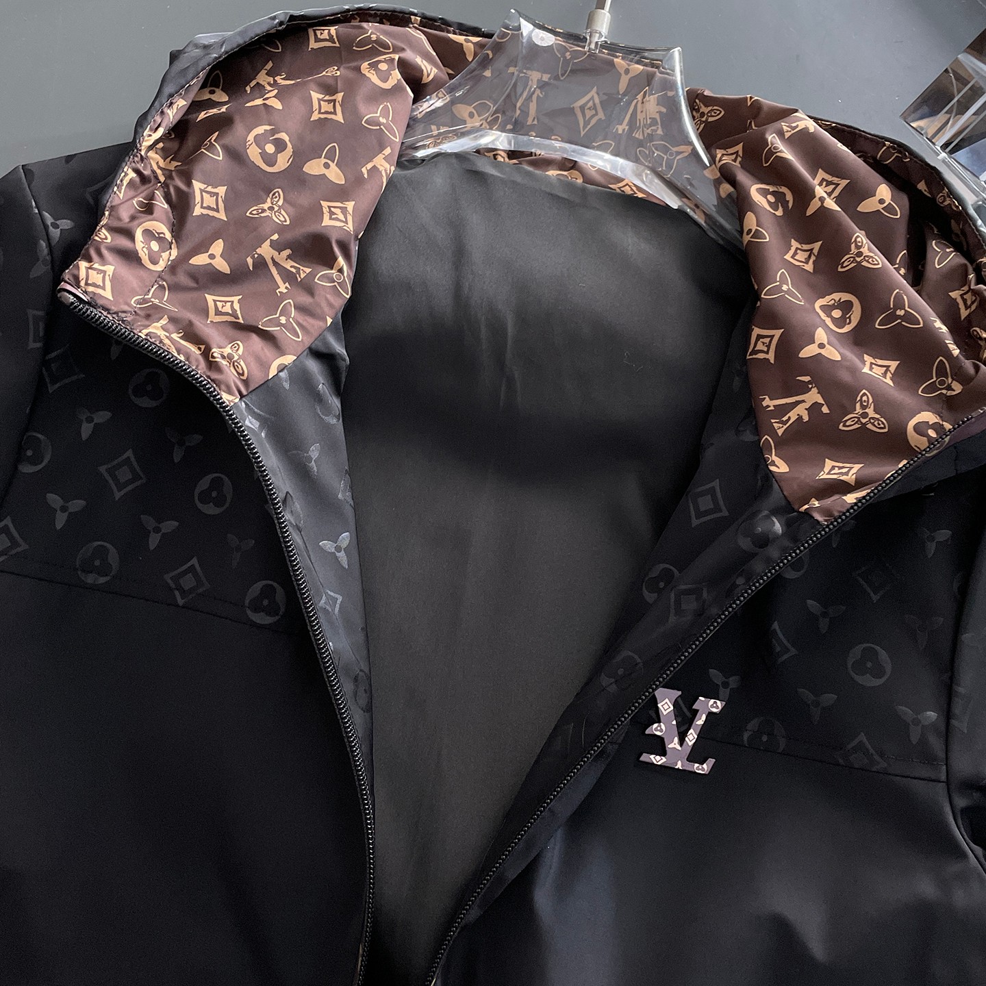 Louis Vuitton LV 三标齐全 提前发售 2026ss开春新款男士夹克外套 三标齐全高端版本 定制面料 透气舒适度高