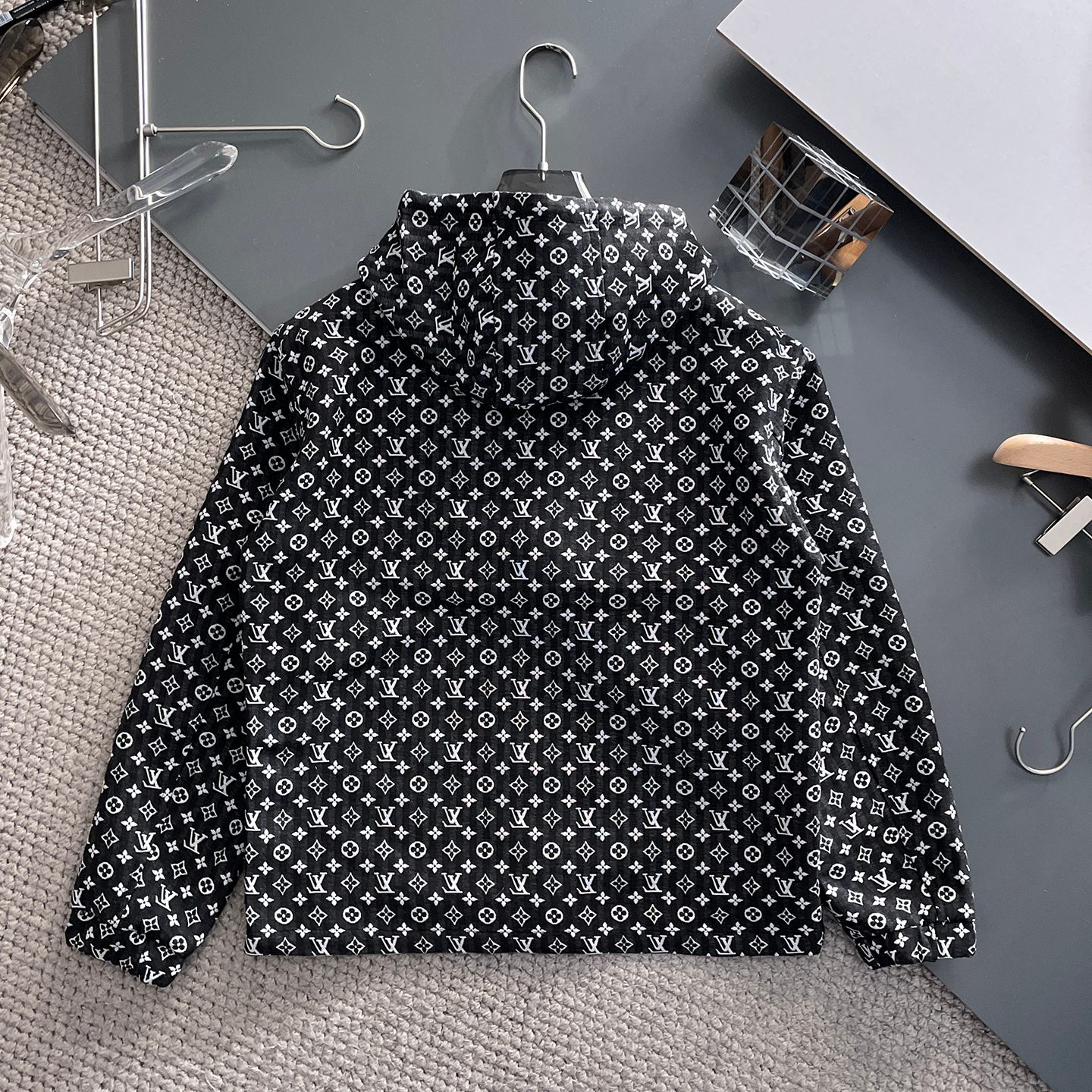 Louis Vuitton LV 三标齐全 提前发售 2026ss开春新款男士夹克外套 三标齐全高端版本 定制面料 透气舒适度高