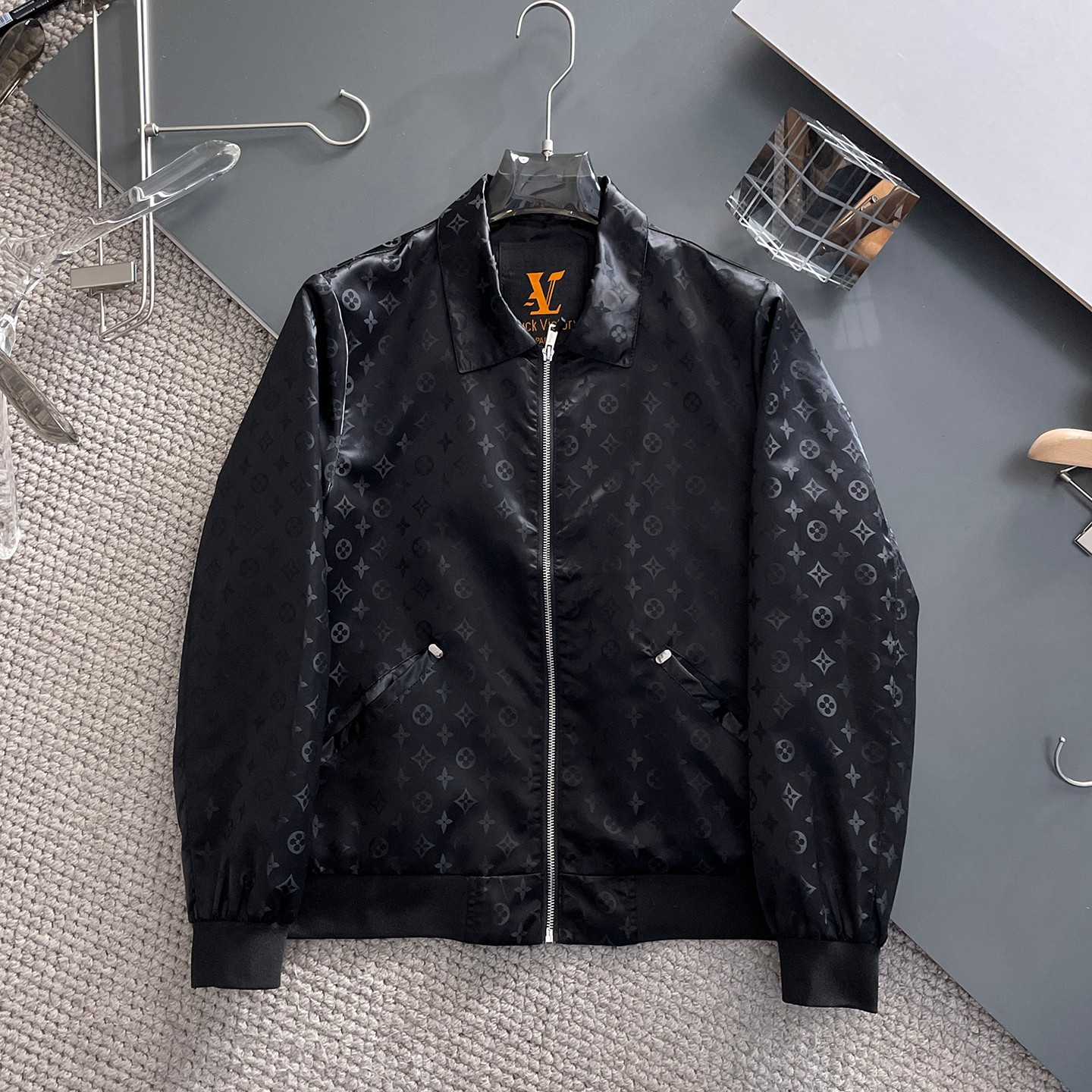 Louis Vuitton LV 提前发售 2026ss开春新款男士夹克外套 三标齐全高端版本 带隐藏帽