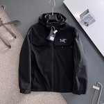 Arc’teryx Top
 Clothing Coats & Jackets Men Spring Collection Casual