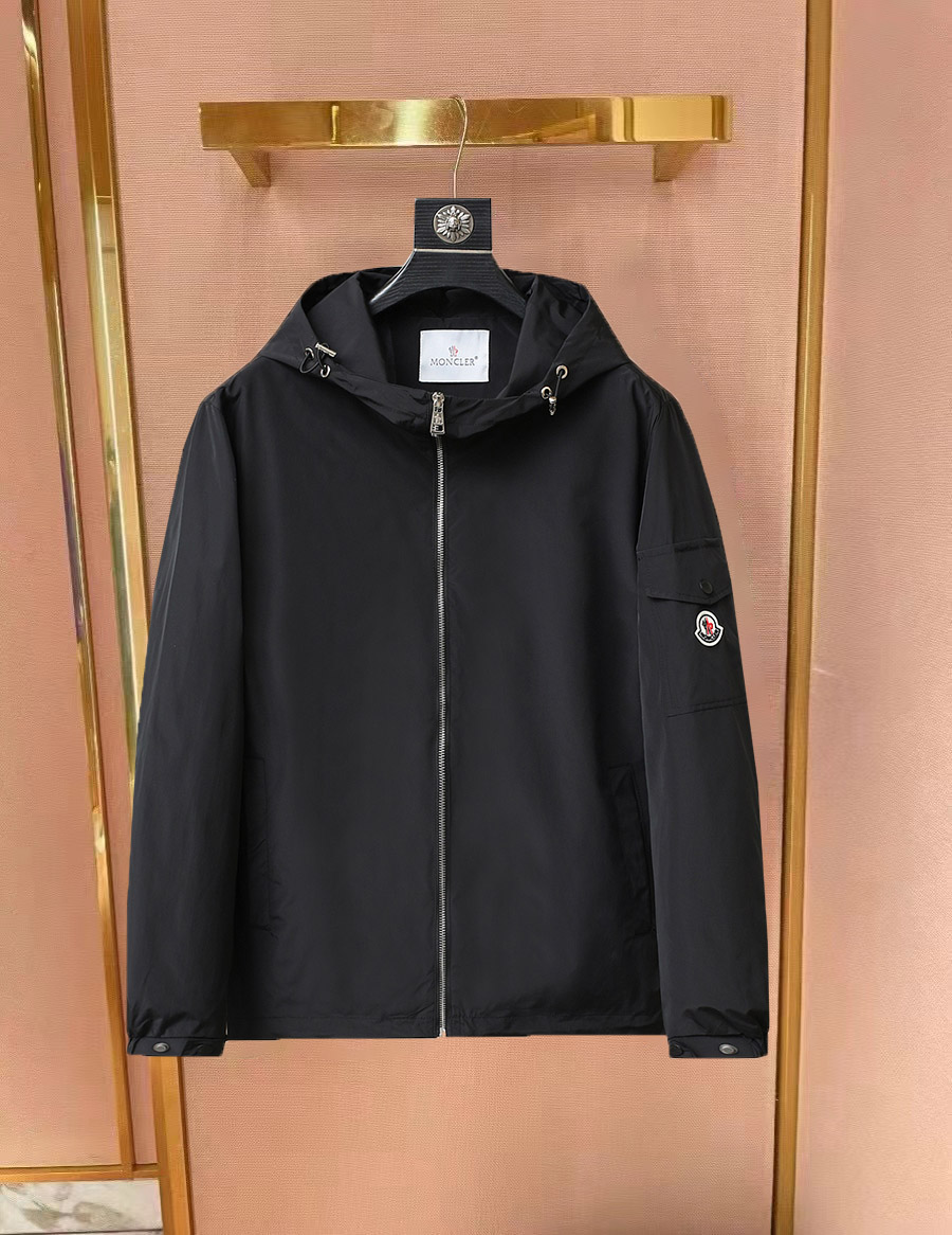 NO:734171,Same style as Mengkou official website, on sale in advance!  2026ss new spring men's jackets, original high-end version with three standards!  With hidden hood, custom-made fabrics at the counter, highly breathable and comfortable, impeccable details, brand element design concept, reflecting high quality. It feels delicate and soft!  It presents a casual cut and the upper body shape is awesome!  Size M～3XL, maximum wearing capacity is 195 catties.,,Moncler,jackets & coats,jackets & coats,hats,19860909蒙口 官网同款,提前发售！2026ss开春新款男士夹克外套,原单三标齐全高端版本！带隐藏帽,专柜定制面料 透气舒适度高,细节无可挑剔,品牌元素设计理念,体现高品质.手感细腻柔软！呈现休闲裁剪,上身版型超赞！码数M～3XL,最大穿195斤.,,Moncler,jackets & coats,jackets & coats,hats,,Men's clothing