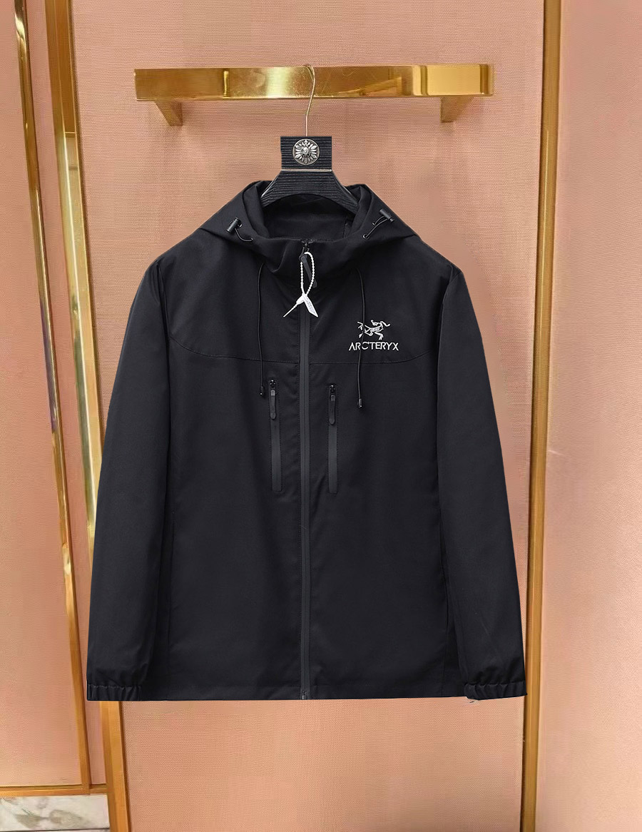 NO:734163,Same style as Arc’teryx official website, on sale in advance!  2026ss new spring men's jackets, original high-end version with three standards!  With hidden hood, custom-made fabrics at the counter, highly breathable and comfortable, impeccable details, brand element design concept, reflecting high quality. It feels delicate and soft!  It presents a casual cut and the upper body shape is awesome!  Size M～3XL, maximum wearing capacity is 195 catties.,arc'teryx,jackets & coats,jackets & coats,hats,19860909始祖鸟 官网同款,提前发售！2026ss开春新款男士夹克外套,原单三标齐全高端版本！带隐藏帽,专柜定制面料 透气舒适度高,细节无可挑剔,品牌元素设计理念,体现高品质.手感细腻柔软！呈现休闲裁剪,上身版型超赞！码数M～3XL,最大穿195斤.,arc'teryx,jackets & coats,jackets & coats,hats,,Men's clothing