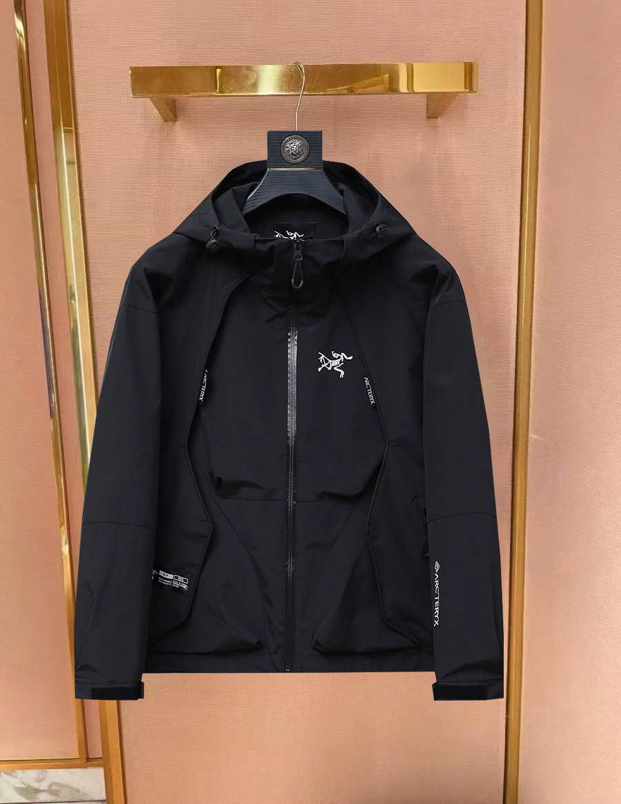 NO:734137,Same style as Arc’teryx official website, on sale in advance!  2026ss new spring men's jackets, original high-end version with three standards!  With hidden hood, custom-made fabrics at the counter, highly breathable and comfortable, impeccable details, brand element design concept, reflecting high quality. It feels delicate and soft!  It presents a casual cut and the upper body shape is awesome!  Size M～3XL, maximum wearing capacity is 195 catties.,arc'teryx,jackets & coats,jackets & coats,hats,19860909始祖鸟 官网同款,提前发售！2026ss开春新款男士夹克外套,原单三标齐全高端版本！带隐藏帽,专柜定制面料 透气舒适度高,细节无可挑剔,品牌元素设计理念,体现高品质.手感细腻柔软！呈现休闲裁剪,上身版型超赞！码数M～3XL,最大穿195斤.,arc'teryx,jackets & coats,jackets & coats,hats,,Men's clothing