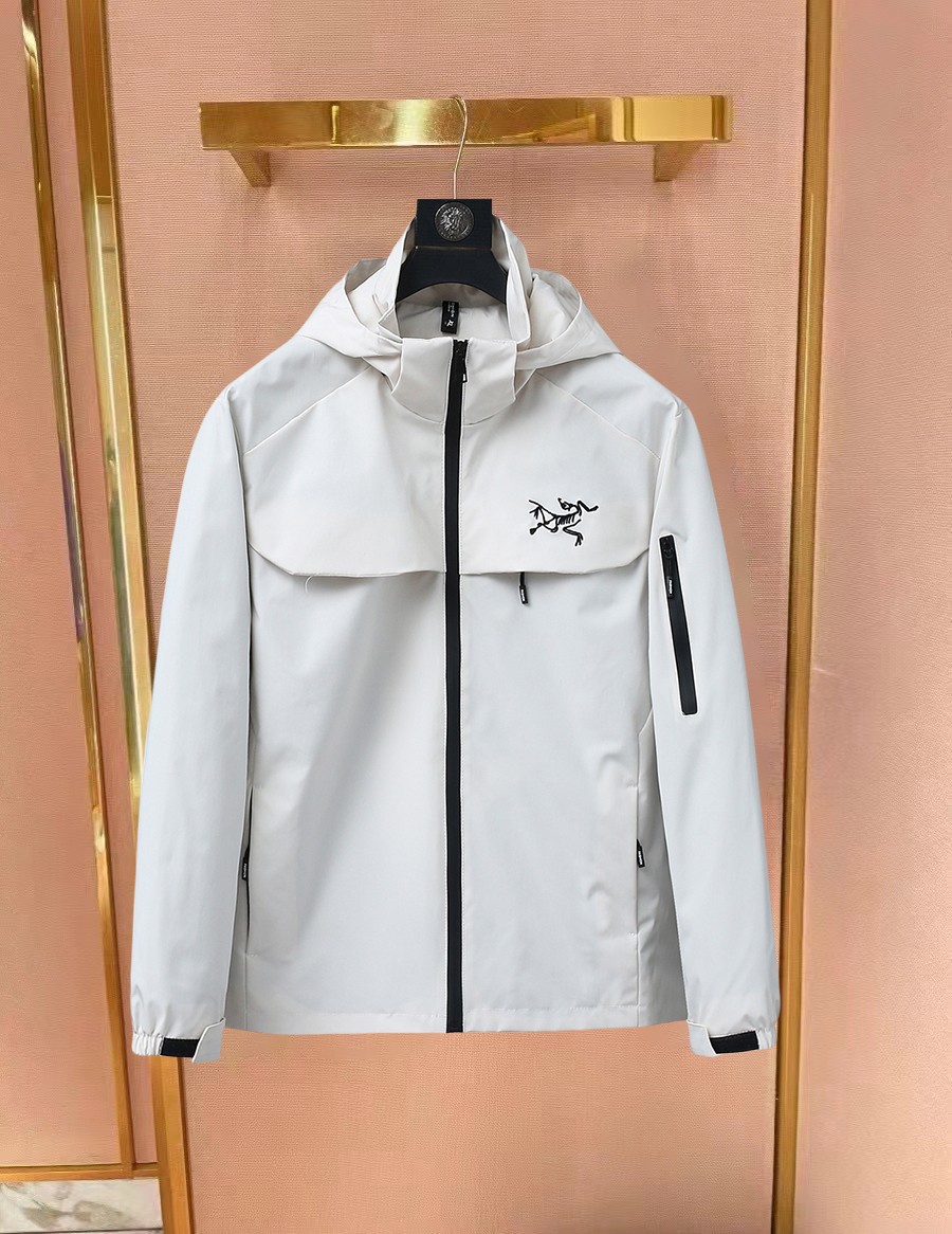 NO:734141,Same style as Arc’teryx official website, on sale in advance!  2026ss new spring men's jackets, original high-end version with three standards!  With hidden hood, custom-made fabrics at the counter, highly breathable and comfortable, impeccable details, brand element design concept, reflecting high quality. It feels delicate and soft!  It presents a casual cut and the upper body shape is awesome!  Size M～3XL, maximum wearing capacity is 195 catties.,arc'teryx,jackets & coats,jackets & coats,hats,19860909始祖鸟 官网同款,提前发售！2026ss开春新款男士夹克外套,原单三标齐全高端版本！带隐藏帽,专柜定制面料 透气舒适度高,细节无可挑剔,品牌元素设计理念,体现高品质.手感细腻柔软！呈现休闲裁剪,上身版型超赞！码数M～3XL,最大穿195斤.,arc'teryx,jackets & coats,jackets & coats,hats,,Men's clothing