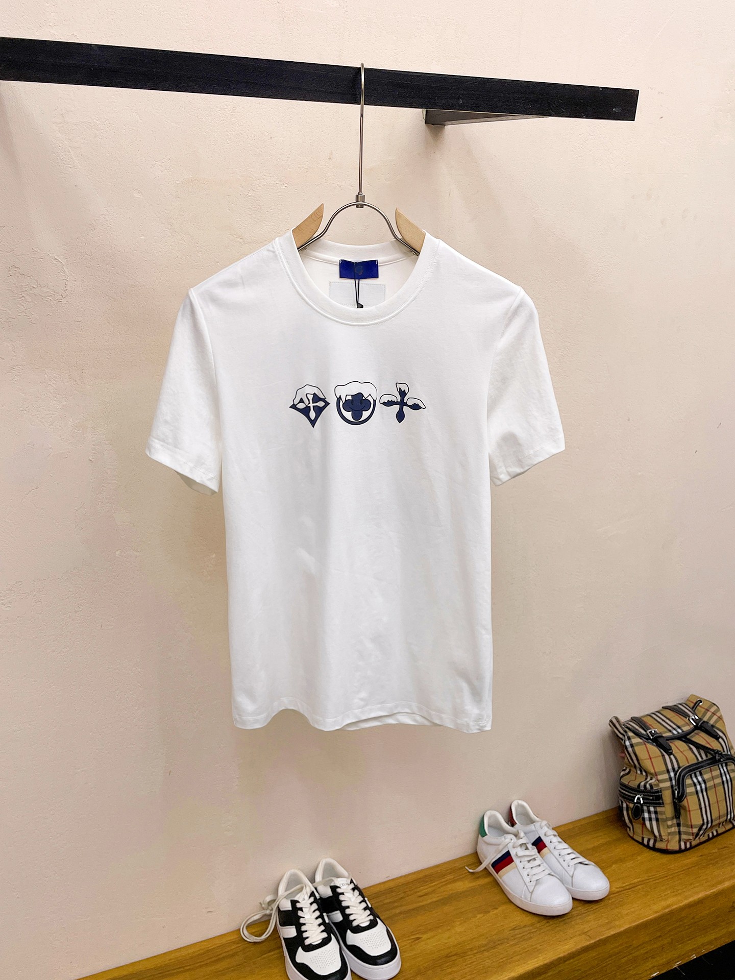 Louis Vuitton Replicas
 Clothing T-Shirt Buy High-Quality Fake
 Men Cotton Mercerized Spring/Summer Collection Fashion Short Sleeve