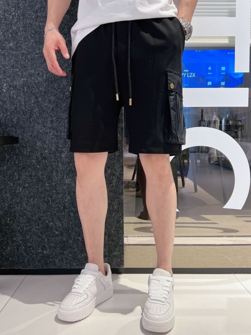 Louis Vuitton 2025ss Black Cotton Cargo Shorts with Logo Accent 1 Louis Vuitton 2025ss Black Cotton Cargo Shorts with Logo Accent