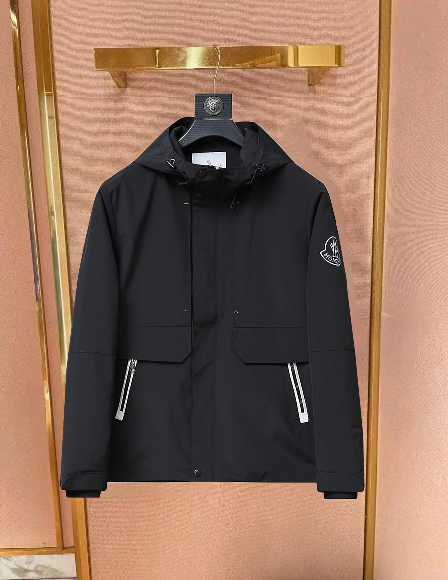 NO:734187,Mengkou The same style as the official website, complete with three labels, sold in advance. 2026ss new spring men's jacket, high-end version with complete three labels from the original order. Custom-made fabrics at the counter. Highly breathable and comfortable, impeccable details, brand element design concept, reflecting high quality. Delicate and soft feel. Casual tailoring, excellent upper body size. Size M～3XL, maximum wearing capacity is 195 catties. Moncler, jackets & coats, jackets & coats,19860909蒙口 官网同款,三标齐全,提前发售 2026ss开春新款男士夹克外套,原单三标齐全高端版本 专柜定制面料 透气舒适度高,细节无可挑剔,品牌元素设计理念,体现高品质.手感细腻柔软 呈现休闲裁剪,上身版型超赞 码数M～3XL,最大穿195斤,,Moncler,jackets & coats,jackets & coats,,Men's clothing
