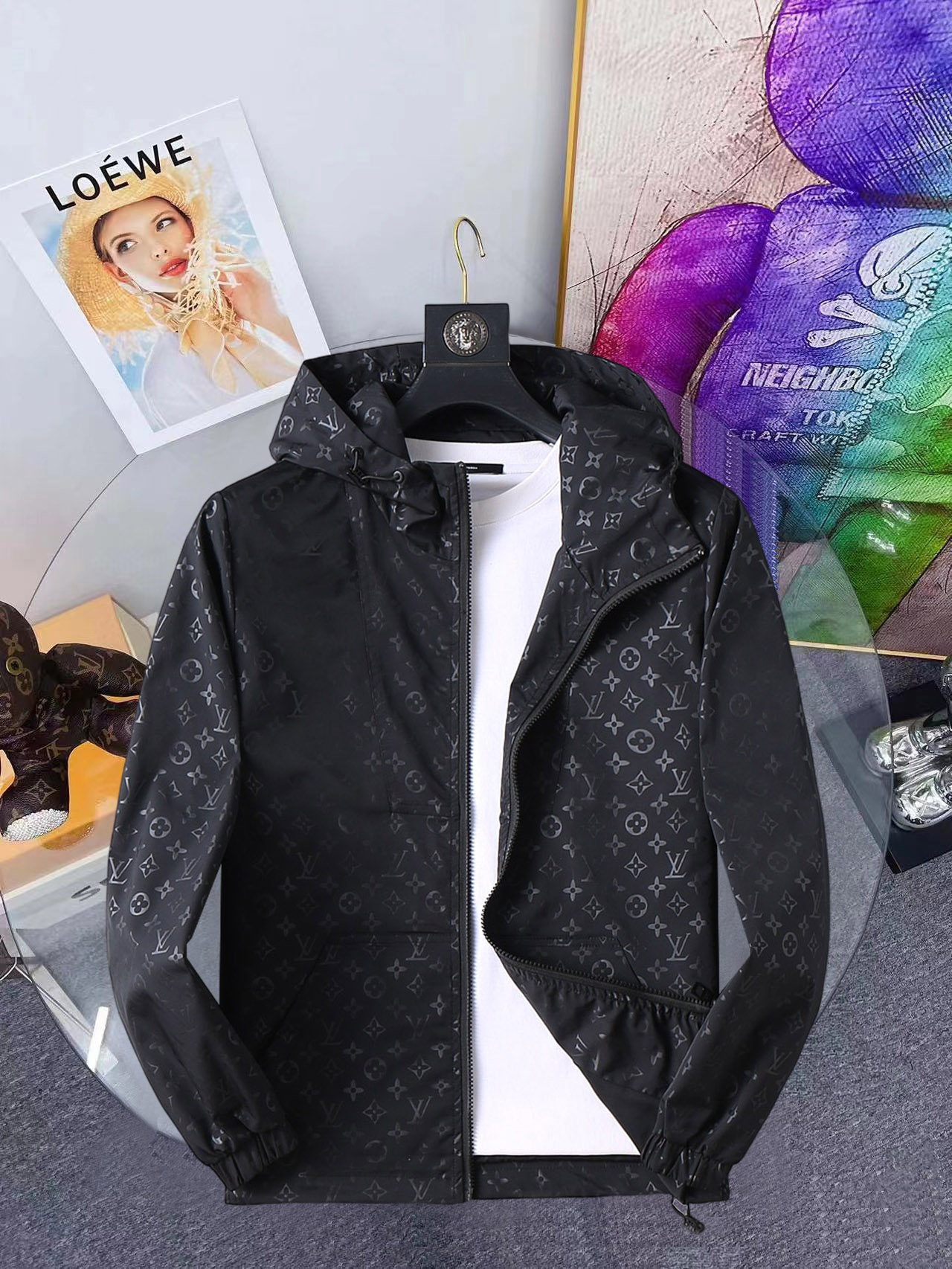 NO:648240,The same style as the LV official website, complete with three labels, on sale in advance. 2025ss new autumn men's jacket, reversible original single with three labels, high-end version. Custom-made fabrics at the counter. Highly breathable and comfortable, impeccable details, brand element design concept, reflecting high quality. Delicate and soft feel. Casual tailoring, excellent upper body shape. Size M～3XL, maximum wearing capacity is 195 catties., Louis Vuitton, jackets & coats, jackets &  coats,alexander wang19860909LV 官网同款,三标齐全,提前发售 2025ss开秋新款男士夹克外套,双面穿原单三标齐全高端版本 专柜定制面料 透气舒适度高,细节无可挑剔,品牌元素设计理念,体现高品质.手感细腻柔软 呈现休闲裁剪,上身版型超赞 码数M～3XL,最大穿195斤,,louis vuitton,jackets & coats,jackets & coats,alexander wang,Men's clothing