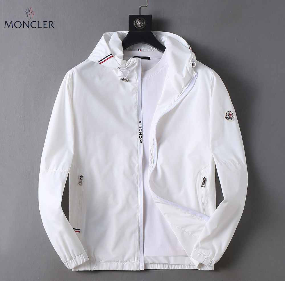 NO:736829,Mengkou The same style as the official website, complete with three labels, on sale in advance. 2026ss new spring men's jacket, double-sided original single with three labels, high-end version. Custom-made fabrics at the counter. High breathability and comfort, impeccable details, brand element design concept, reflecting high quality. Delicate and soft feel. Casual tailoring, excellent upper body shape. Size M~3XL, maximum wear 195 pounds,,Moncler,jackets & coats,jackets & coats,19860909蒙口 官网同款,三标齐全,提前发售 2026ss开春新款男士夹克外套,双面穿原单三标齐全高端版本 专柜定制面料 透气舒适度高,细节无可挑剔,品牌元素设计理念,体现高品质.手感细腻柔软 呈现休闲裁剪,上身版型超赞 码数M～3XL,最大穿195斤,,Moncler,jackets & coats,jackets & coats,,Men's clothing