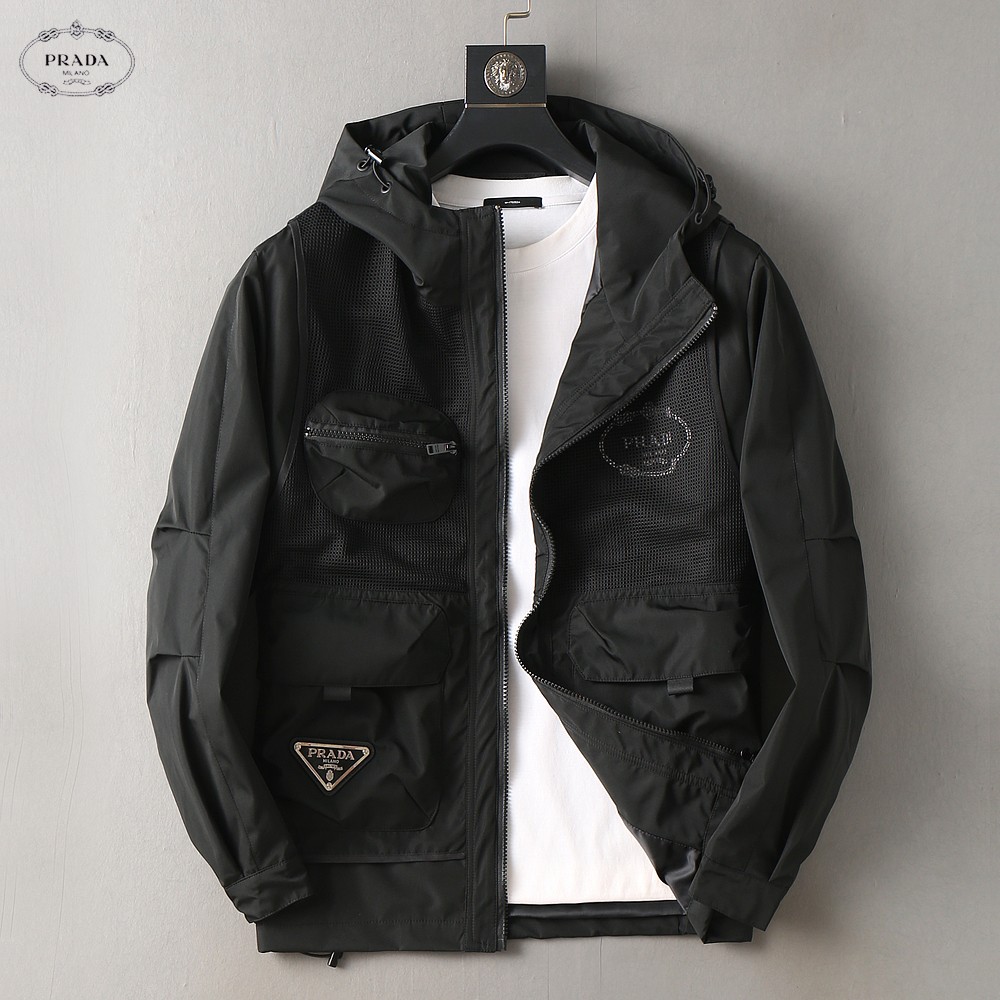 NO:736862,Prada official website same style, complete with three labels, on sale in advance. 2026ss new spring men's jacket, double-sided original single with three labels, high-end version. Custom-made fabrics at the counter. Highly breathable and comfortable, impeccable details, brand element design concept, reflecting high quality. Delicate and soft feel. Casual tailoring, excellent upper body shape. Size M～3XL, maximum wearing capacity is 195 catties., prada, jackets & coats, jackets & coats,19860909普拉达 官网同款,三标齐全,提前发售 2026ss开春新款男士夹克外套,双面穿原单三标齐全高端版本 专柜定制面料 透气舒适度高,细节无可挑剔,品牌元素设计理念,体现高品质.手感细腻柔软 呈现休闲裁剪,上身版型超赞 码数M～3XL,最大穿195斤,,prada,jackets & coats,jackets & coats,,Men's clothing