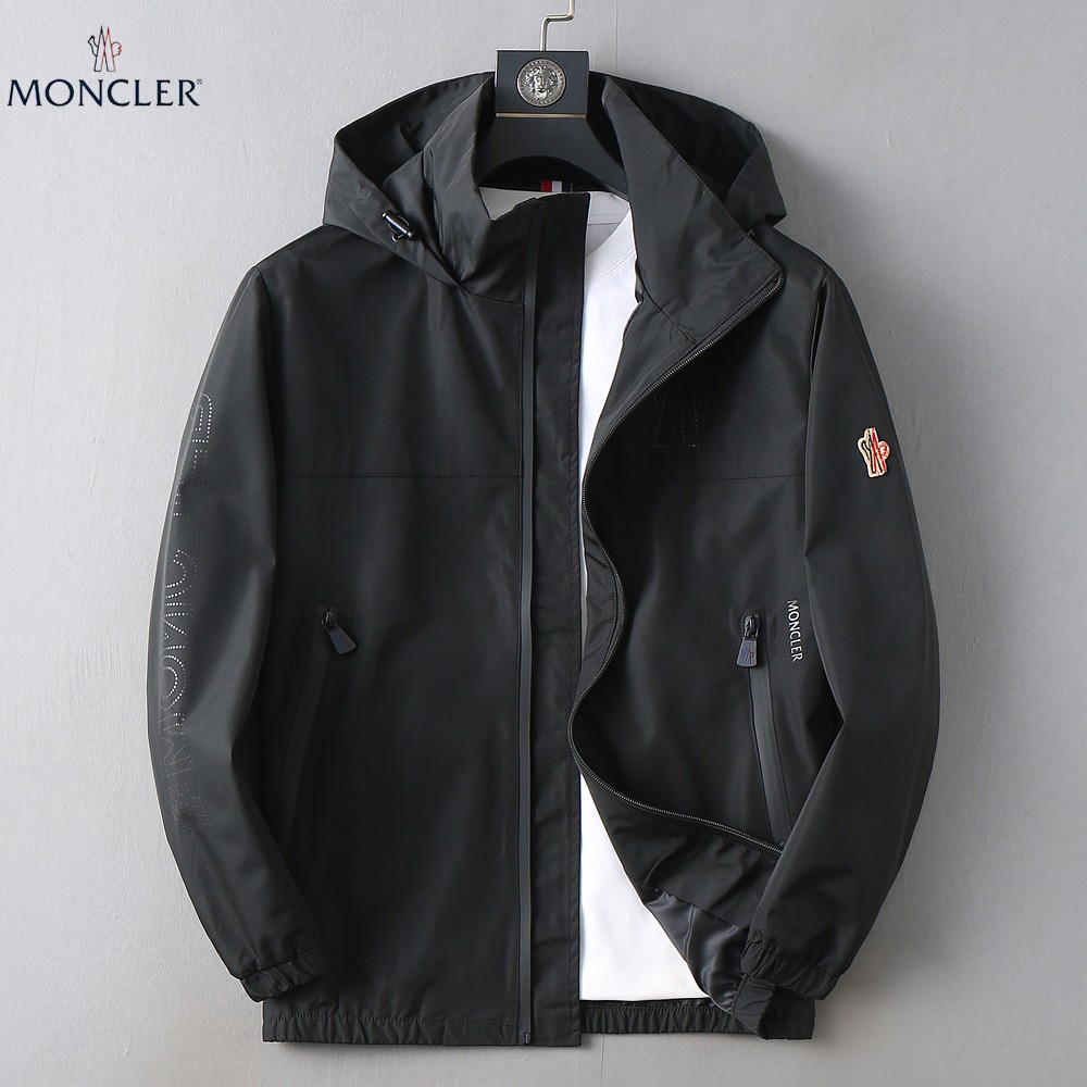 NO:736836,Same style as Mengkou official website, on sale in advance!  2026ss new spring men's jackets, original high-end version with three standards!  With hidden hood, custom-made fabrics at the counter, highly breathable and comfortable, impeccable details, brand element design concept, reflecting high quality. It feels delicate and soft!  It presents a casual cut and the upper body shape is awesome!  Size M～3XL, maximum wearing capacity is 195 catties.,,Moncler,jackets & coats,jackets & coats,hats,19860909蒙口 官网同款,提前发售！2026ss开春新款男士夹克外套,原单三标齐全高端版本！带隐藏帽,专柜定制面料 透气舒适度高,细节无可挑剔,品牌元素设计理念,体现高品质.手感细腻柔软！呈现休闲裁剪,上身版型超赞！码数M～3XL,最大穿195斤.,,Moncler,jackets & coats,jackets & coats,hats,,Men's clothing