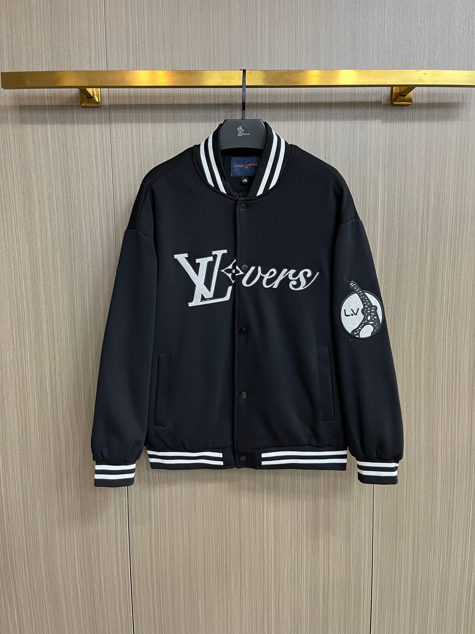 Louis Vuitton LV 提前发售 2026ss开春新款男士夹克外套 三标齐全高端版本 带隐藏帽