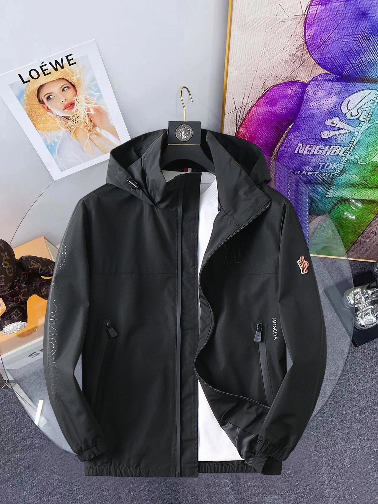 NO:648271,Same style as Mengkou official website, complete with three labels, sold in advance. 2025ss new autumn men's jacket, reversible original single with three labels, high-end version. Custom-made fabrics at the counter. Highly breathable and comfortable, impeccable details, brand element design concept, reflecting high quality. Delicate and soft feel. Casual tailoring, excellent upper body shape. Size M～3XL, maximum wear 195 catties, Moncler, jackets & coats, jackets & coats, alexander wang19860909蒙口官网同款,三标齐全,提前发售 2025ss开秋新款男士夹克外套,双面穿原单三标齐全高端版本 专柜定制面料 透气舒适度高,细节无可挑剔,品牌元素设计理念,体现高品质.手感细腻柔软 呈现休闲裁剪,上身版型超赞 码数M～3XL,最大穿195斤,,Moncler,jackets & coats,jackets & coats,alexander wang,Men's clothing