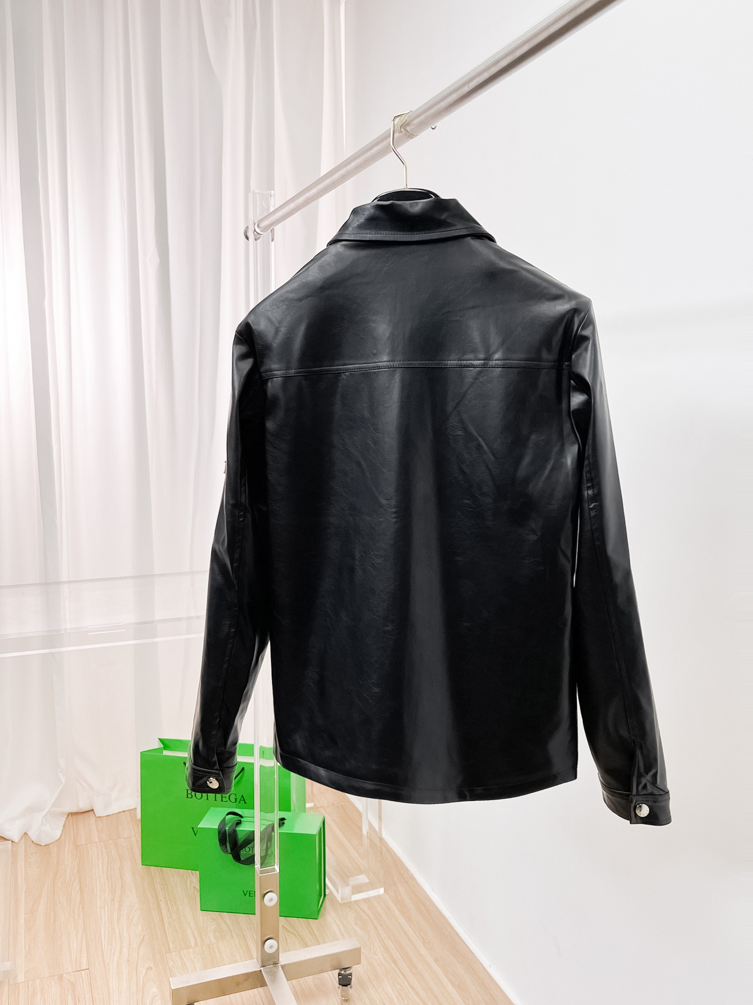 2025 New Men’s Leather Jacket: High-End Design with Hidden Hats and Impeccable Detail - 图片 2