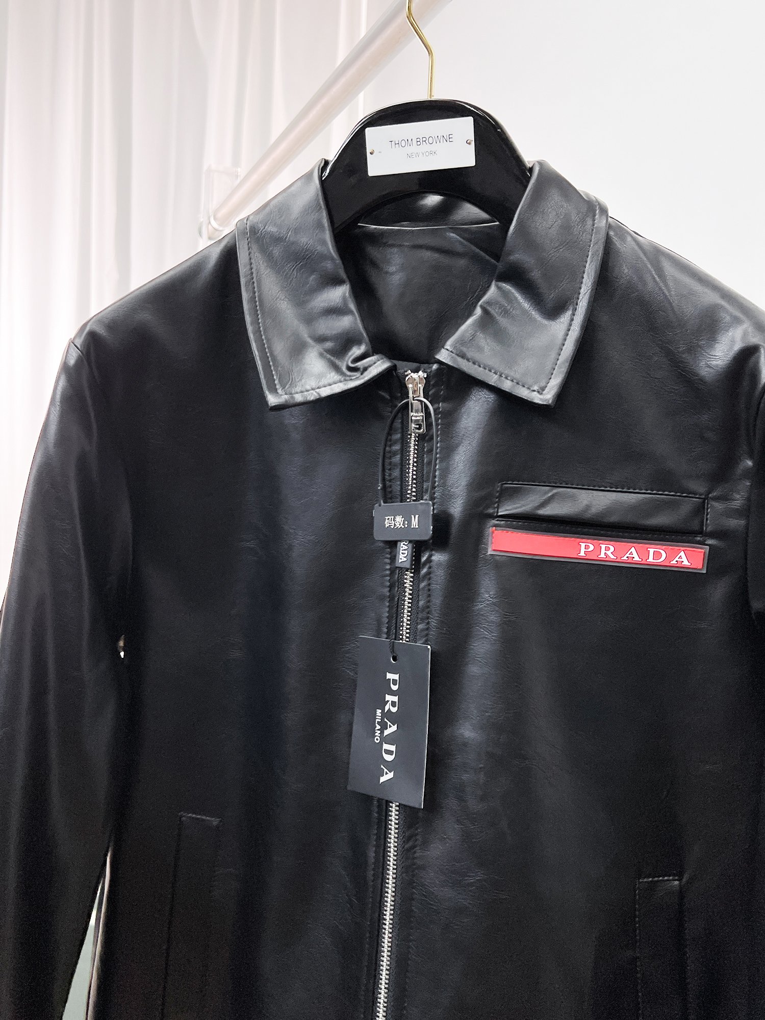 2025 New Men’s Leather Jacket: High-End Design with Hidden Hats and Impeccable Detail - 图片 4