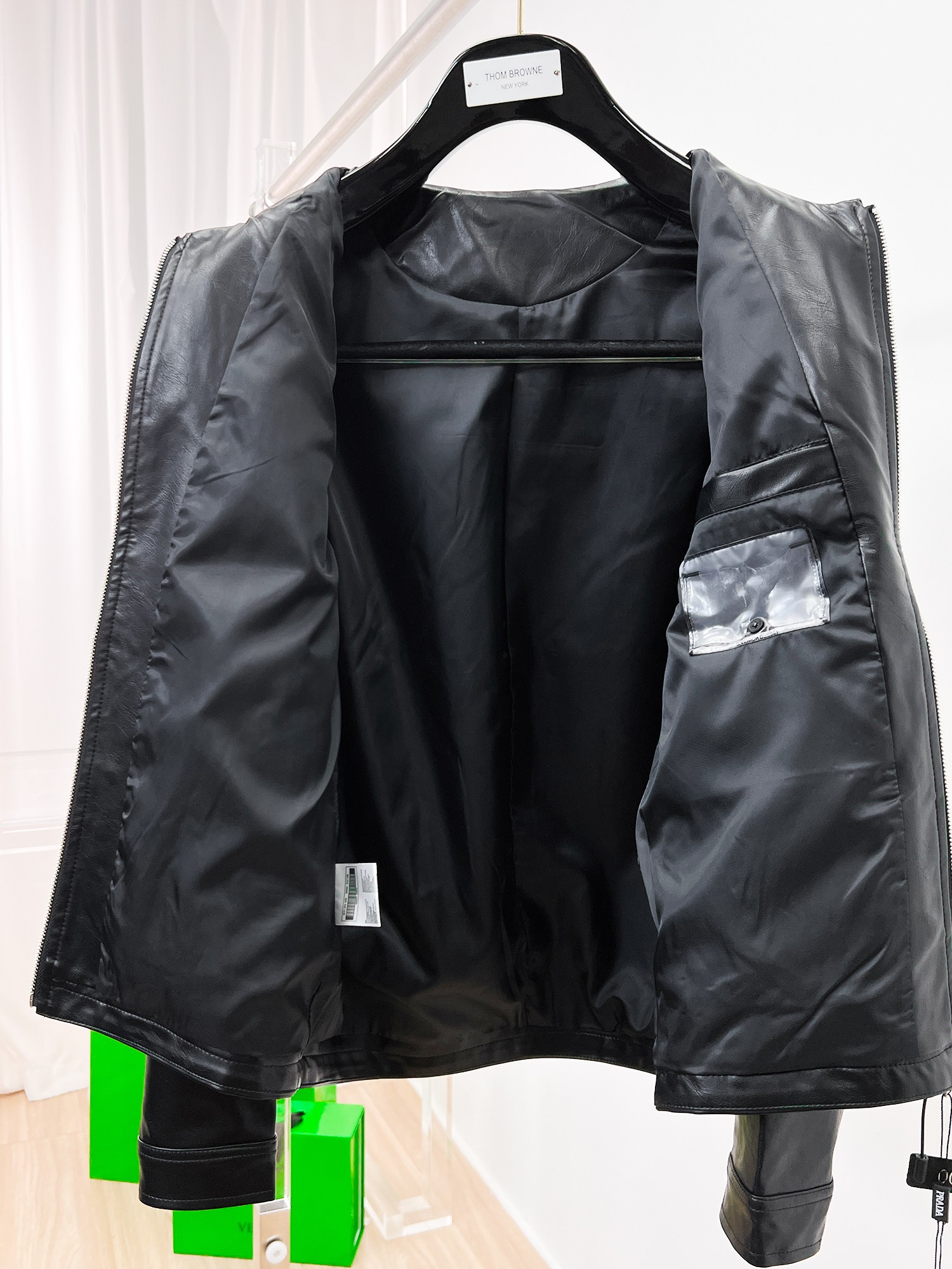 2025 New Men’s Leather Jacket: High-End Design with Hidden Hats and Impeccable Detail - 图片 3
