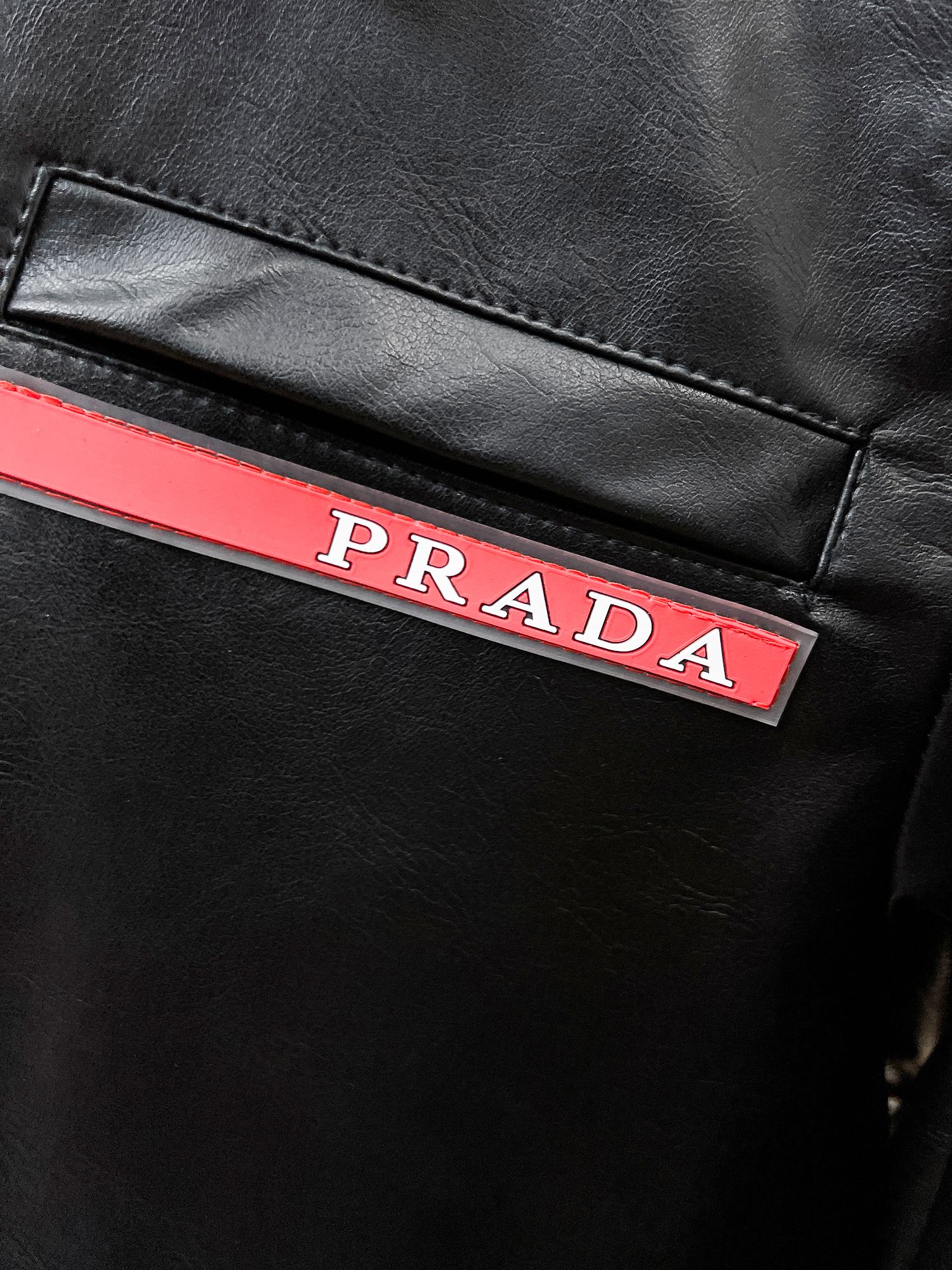 2025 New Men’s Leather Jacket: High-End Design with Hidden Hats and Impeccable Detail - 图片 7