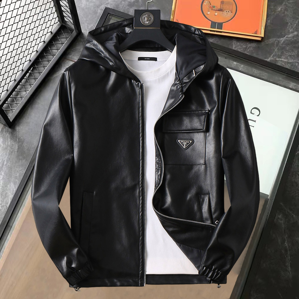 NO:758846,Prada official website same style, complete with three labels, on sale in advance 2026ss new spring men's leather jacket, reversible original single with three labels, high-end version. Special counter custom fabric. High breathability and comfort, impeccable details, brand element design concept, reflecting high quality. Delicate and soft feel. Casual tailoring, excellent upper body size. Size M~3XL, maximum wear 195 catties,, prada, jackets & coats, jackets & coats, leather  jacket,19860909普拉达 官网同款,三标齐全,提前发售 2026ss开春新款男士皮衣夹克外套,双面穿原单三标齐全高端版本 专柜定制面料 透气舒适度高,细节无可挑剔,品牌元素设计理念,体现高品质.手感细腻柔软 呈现休闲裁剪,上身版型超赞 码数M～3XL,最大穿195斤,,prada,jackets & coats,jackets & coats,leather jacket,,Men's clothing