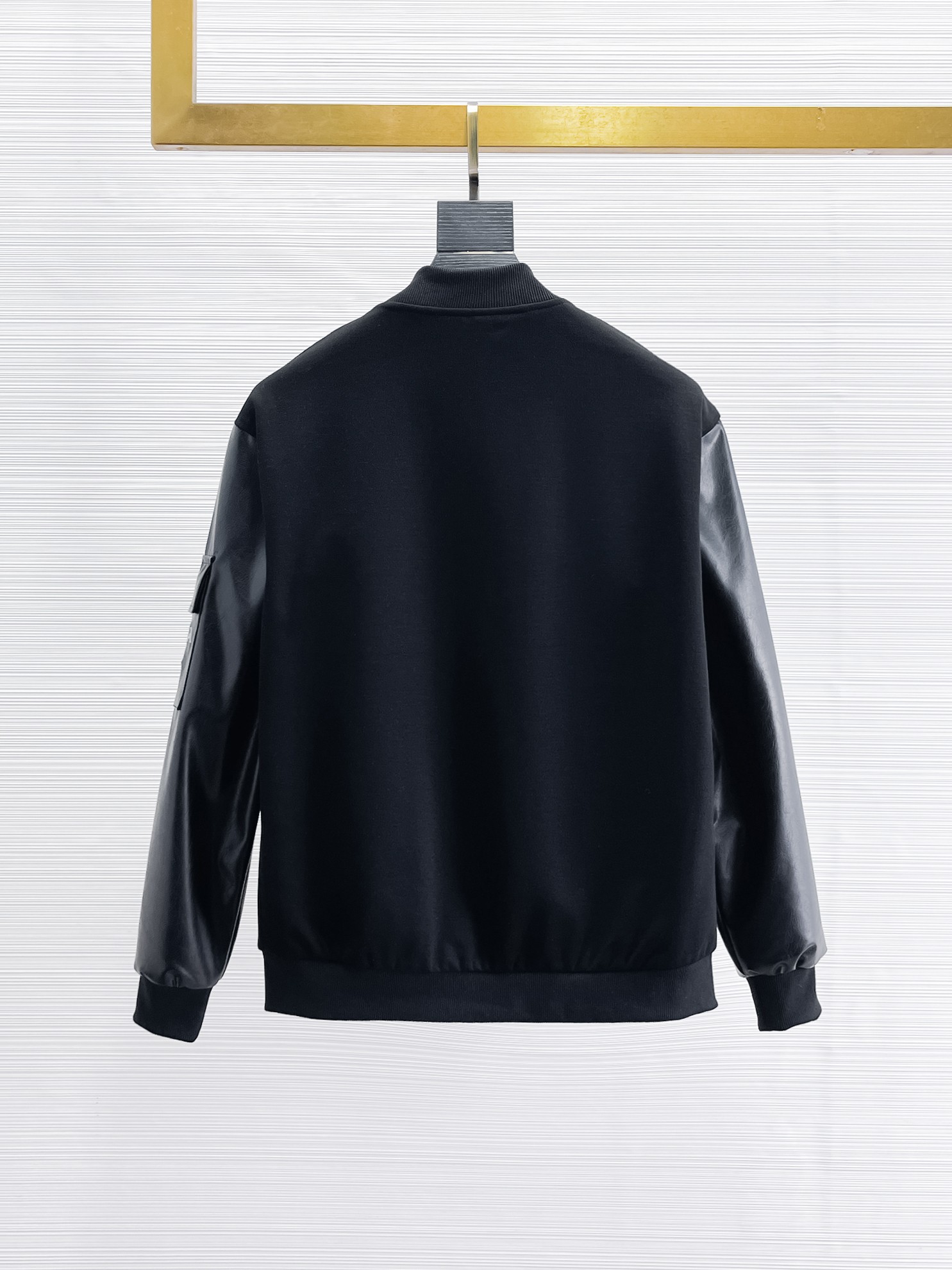 Prada P990 Online Sale: 2025 Men’s Leather Jacket with High-End Features - 图片 2