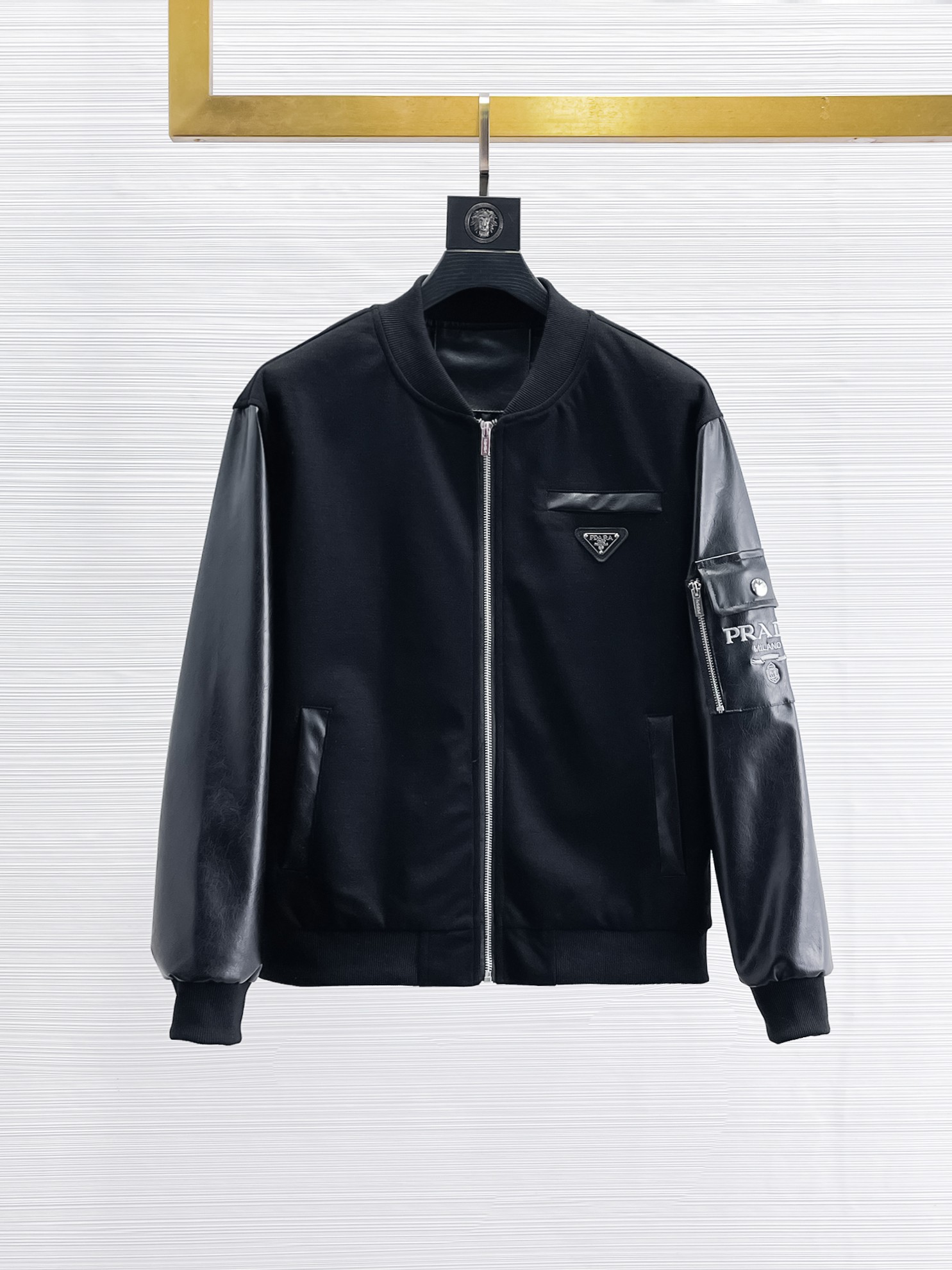 Prada P990 Online Sale: 2025 Men’s Leather Jacket with High-End Features