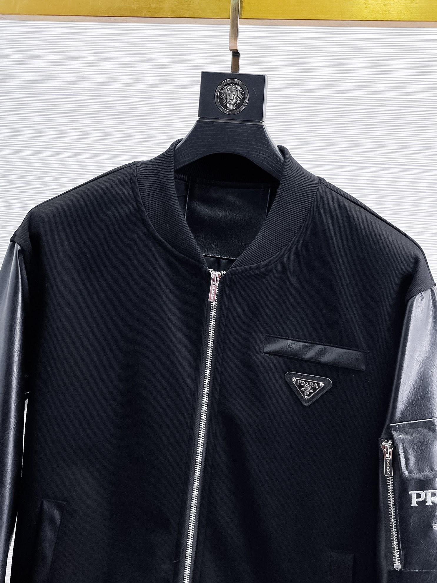 Prada P990 Online Sale: 2025 Men’s Leather Jacket with High-End Features - 图片 4