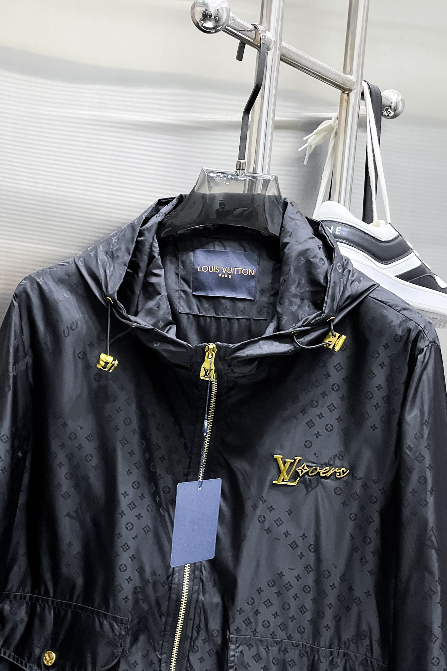 Louis Vuitton LV 提前发售 2026ss新款男士夹克外套 三标齐全高端版本 带隐藏帽