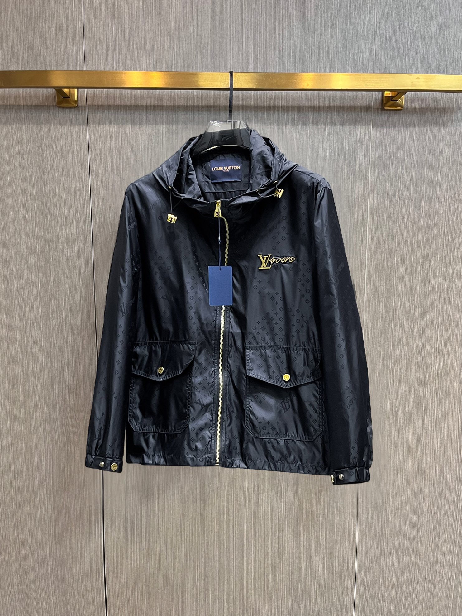 Louis Vuitton LV 提前发售 2026ss新款男士夹克外套 三标齐全高端版本 带隐藏帽